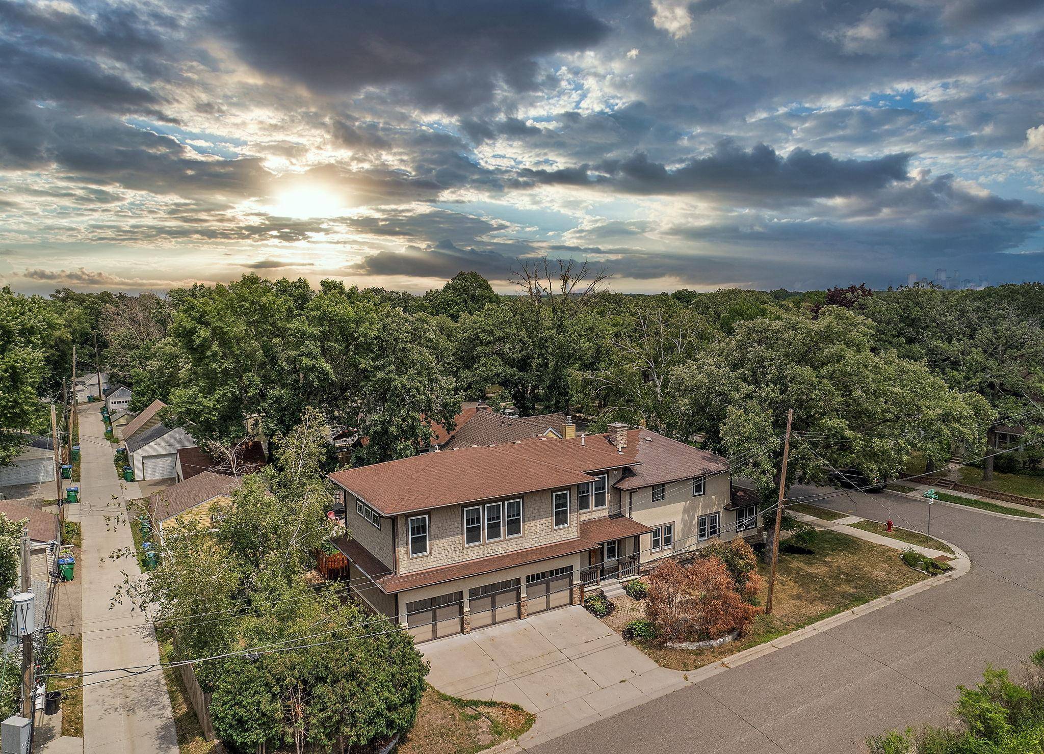 3260 Yosemite AVE S, Saint Louis Park, MN 55416