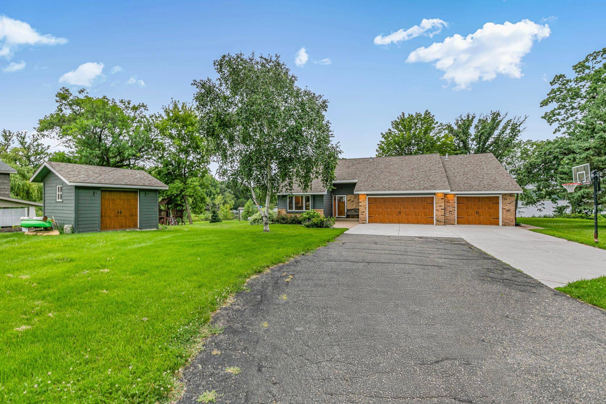 7601 93rd AVE NE, Spicer, MN 56288