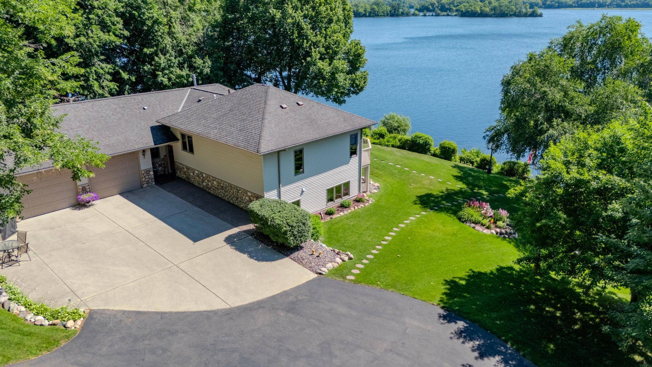 30544 Birch Acres RD, Cushing, MN 56443