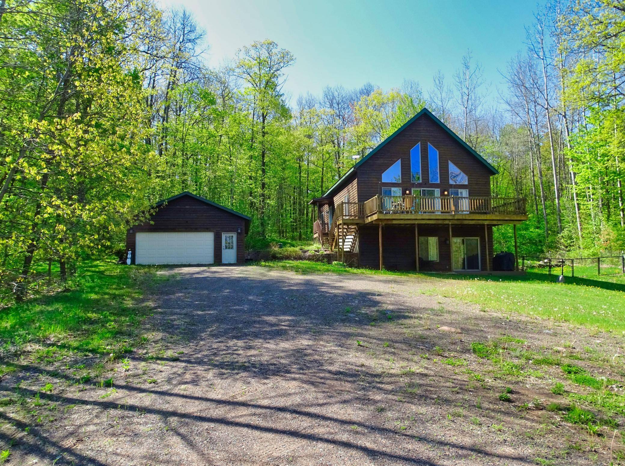8920 Larson CT, Hayward, WI 54843