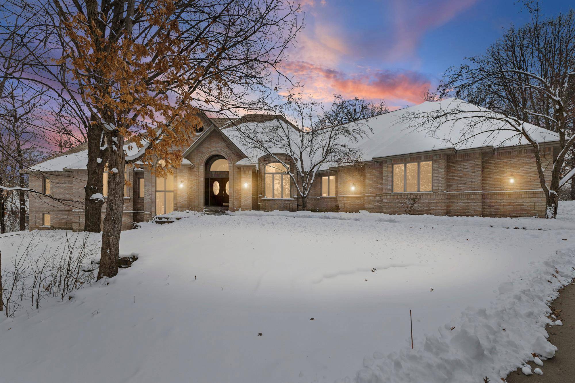 12137 Grandview TER, Apple Valley, MN 55124