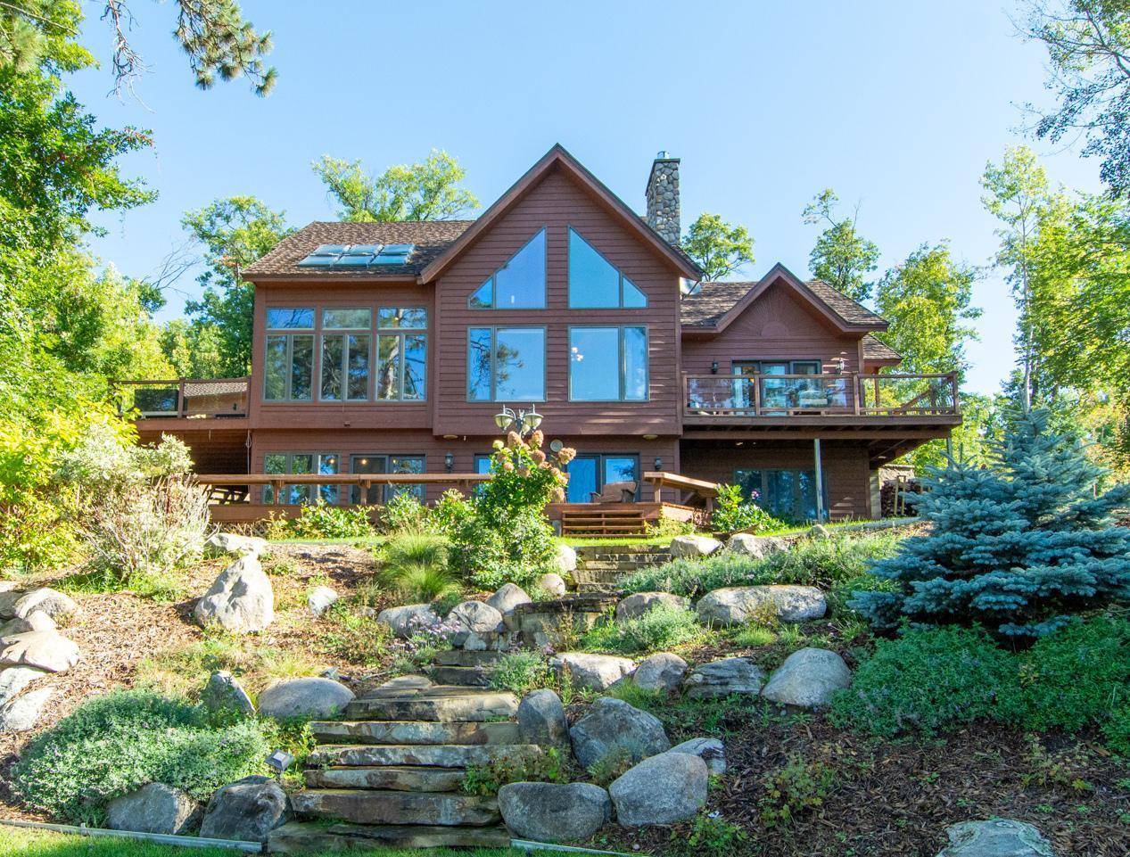 1569 Floan Point RD, Brainerd, MN 56401