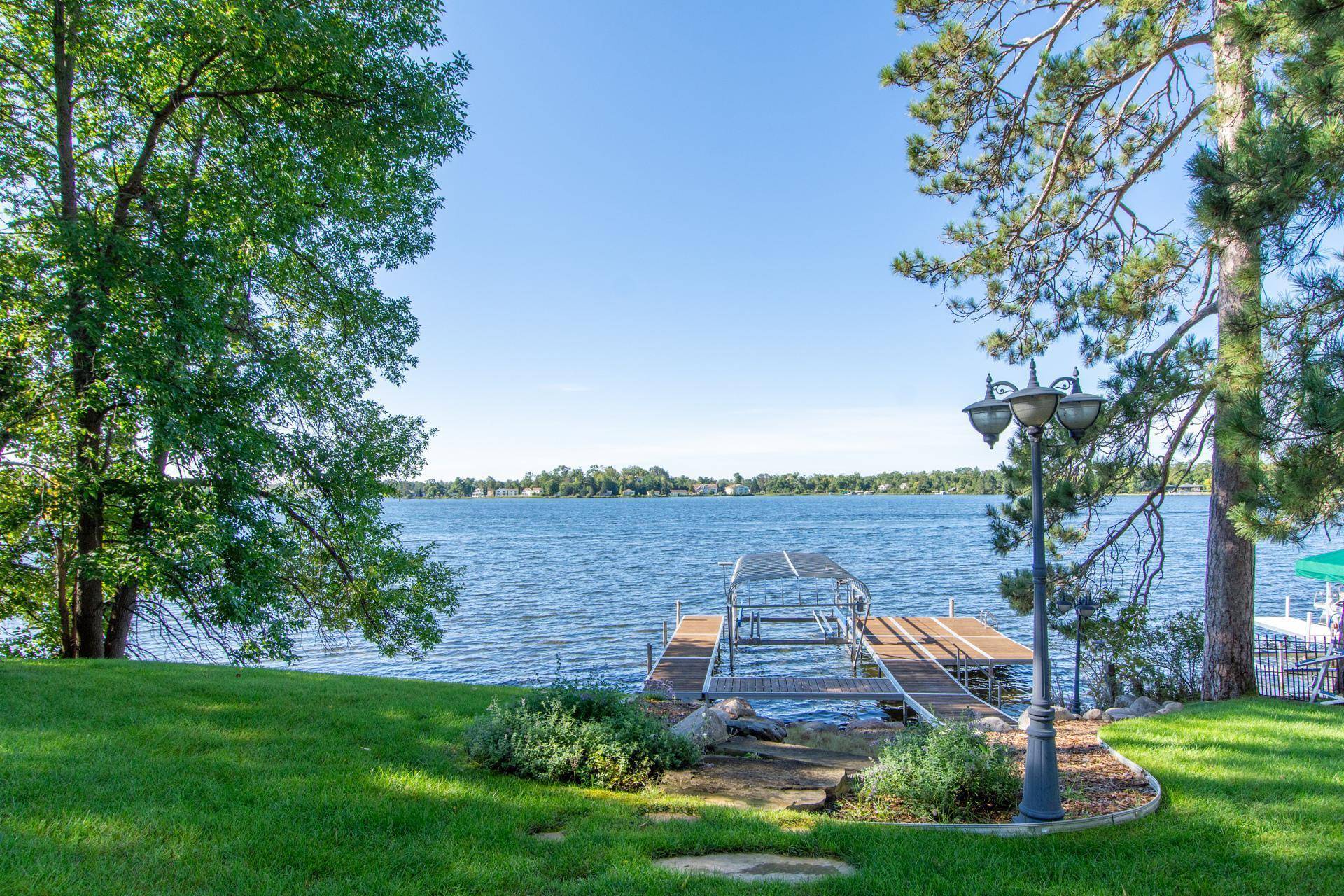 1569 Floan Point RD, Brainerd, MN 56401