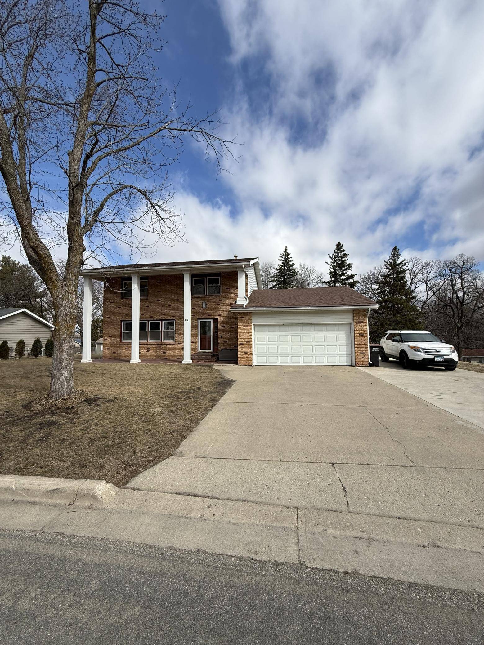 417 Meredith RD, Albert Lea, MN 56007