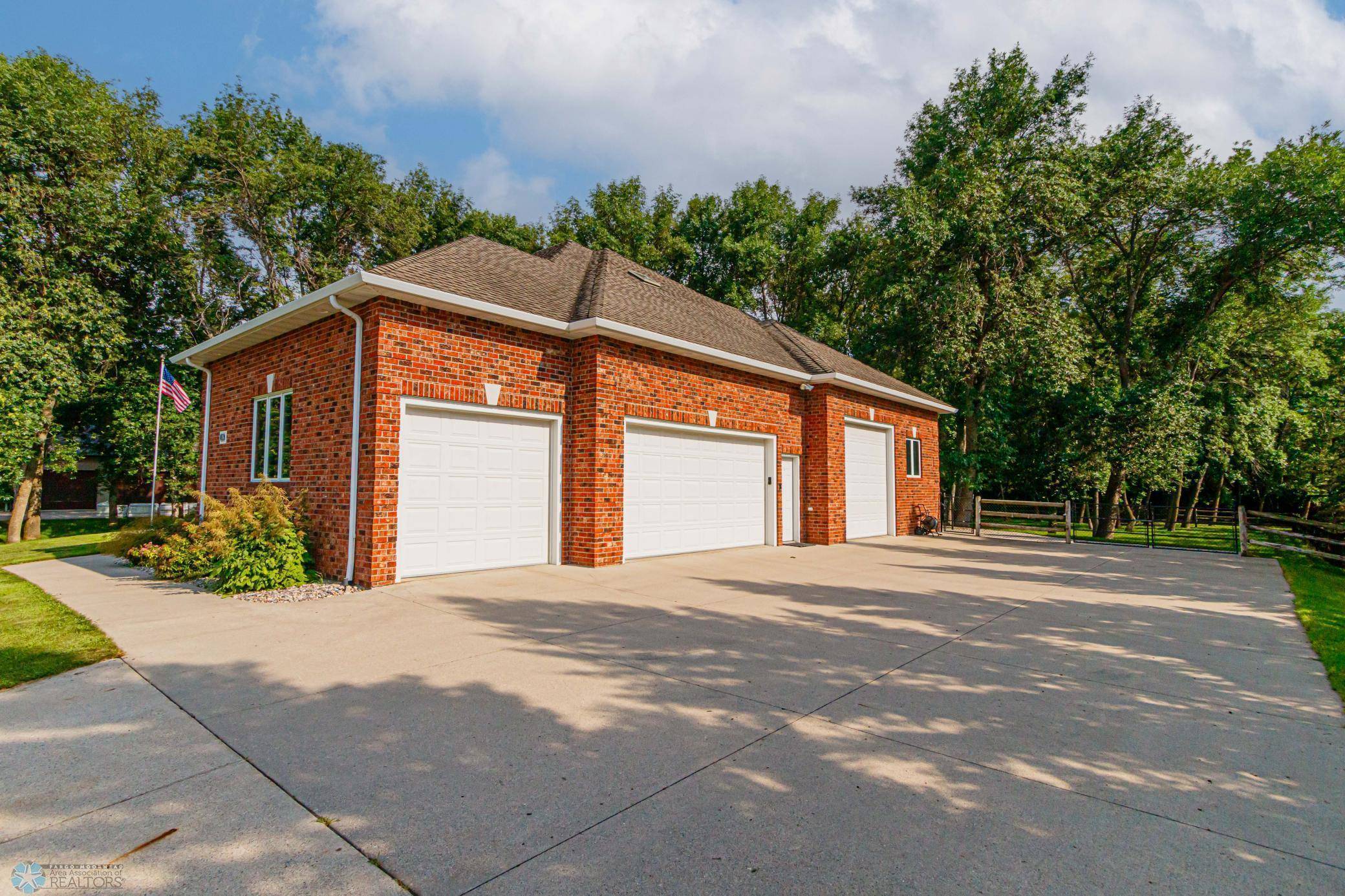 106 50th AVE E, West Fargo, ND 58078