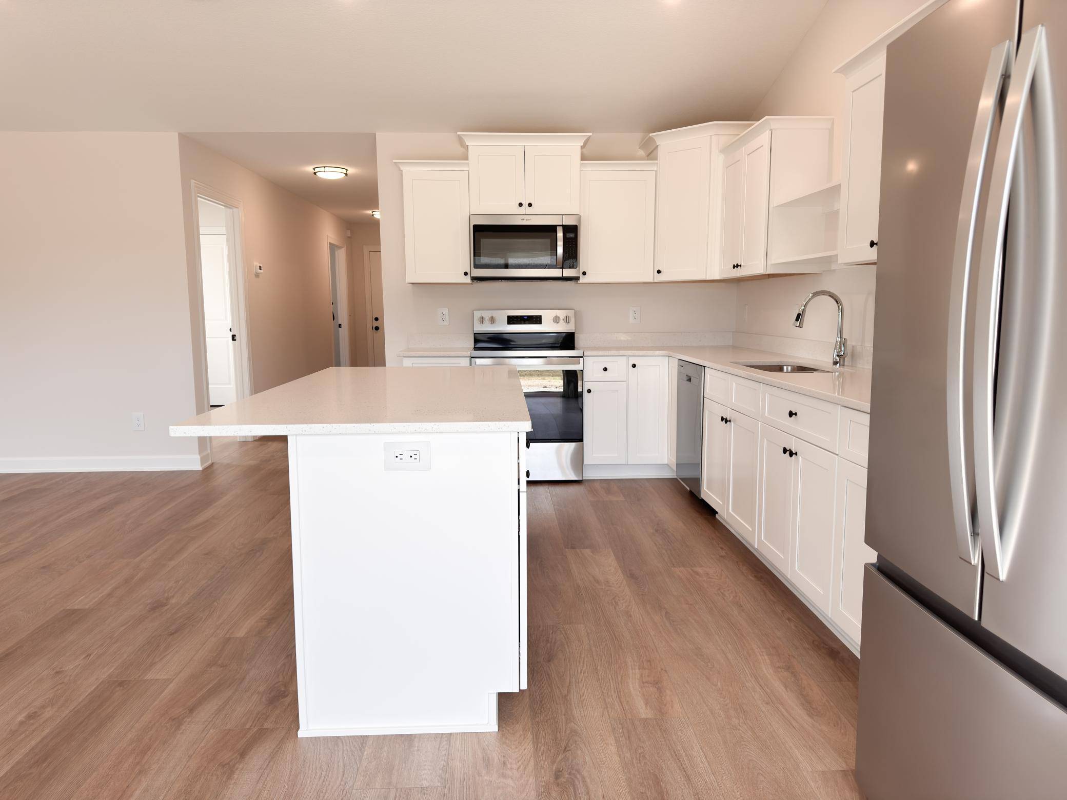 718 South Division ST, Roberts, WI 54023