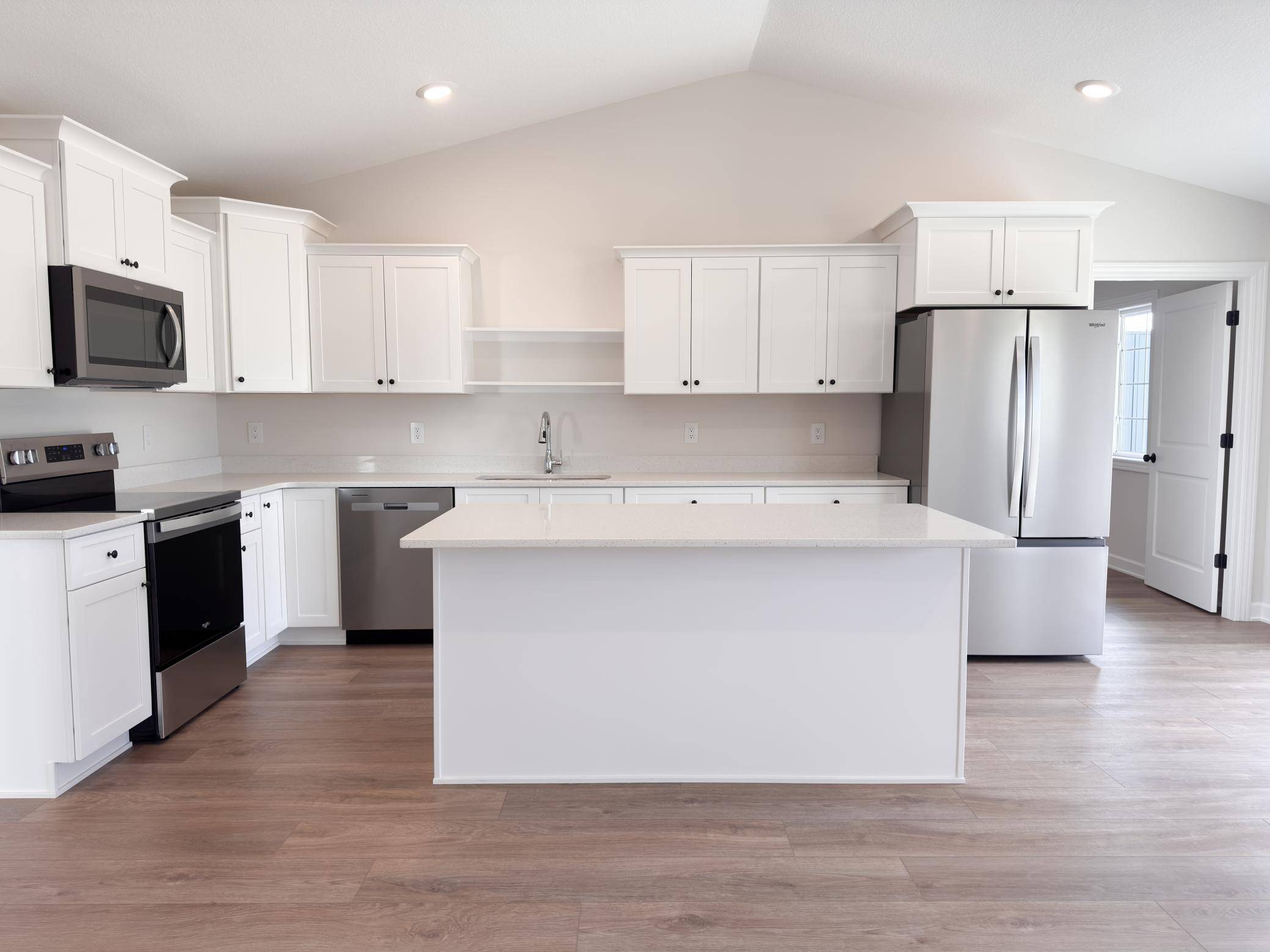 718 South Division ST, Roberts, WI 54023