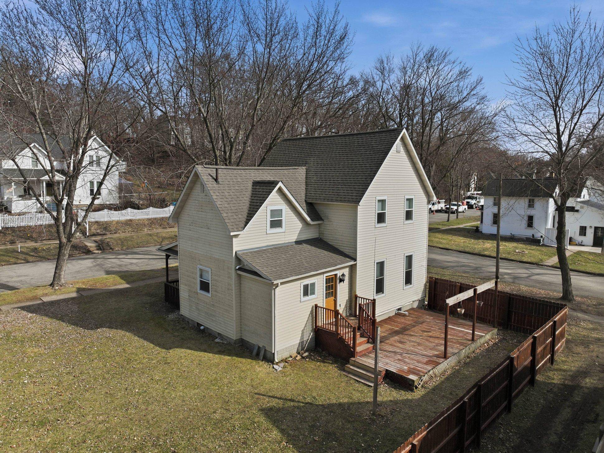921 11th ST E, Menomonie, WI 54751
