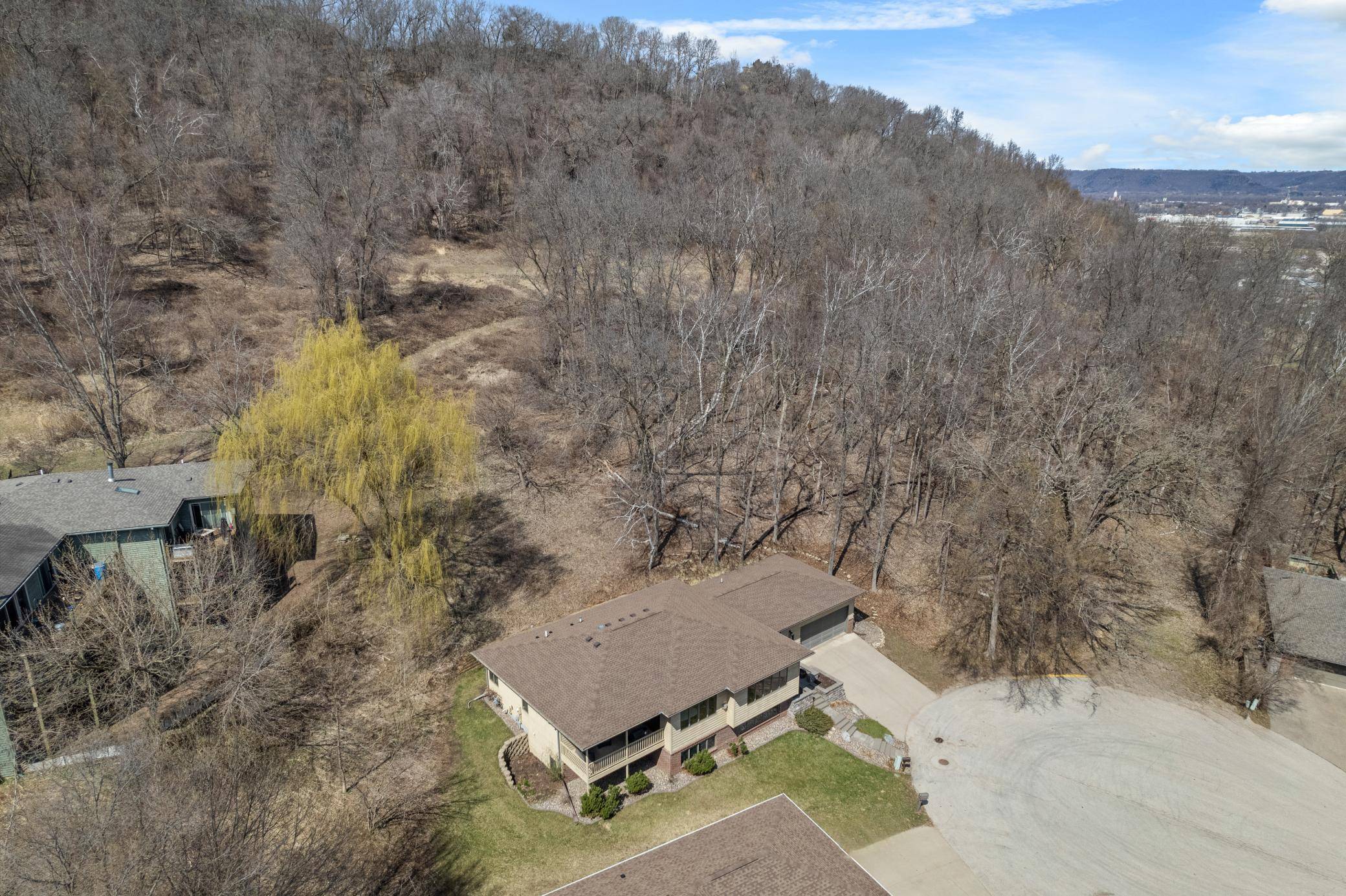 76 Rodeo DR, Winona, MN 55987
