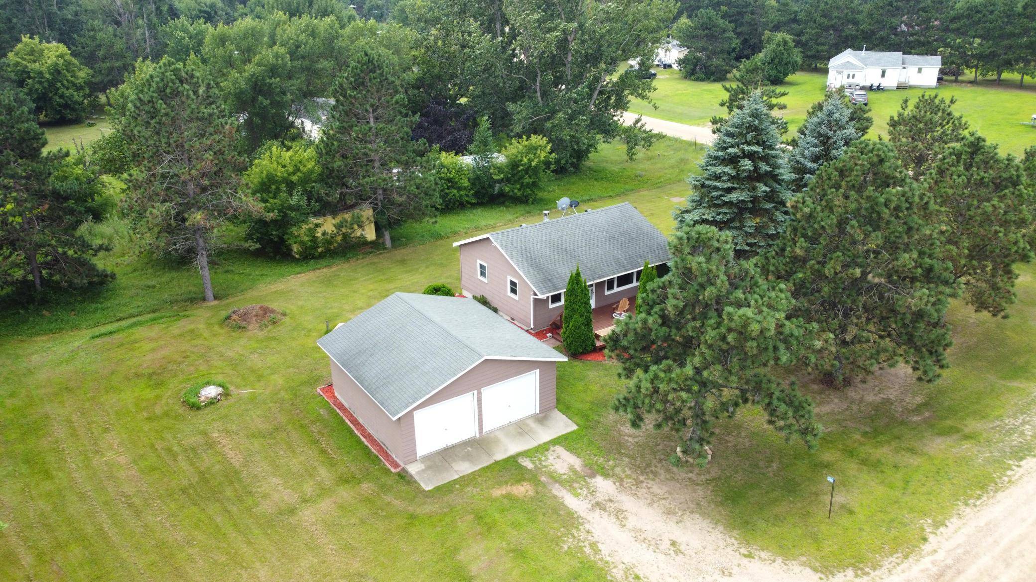246 Park CIR, Ottertail, MN 56571