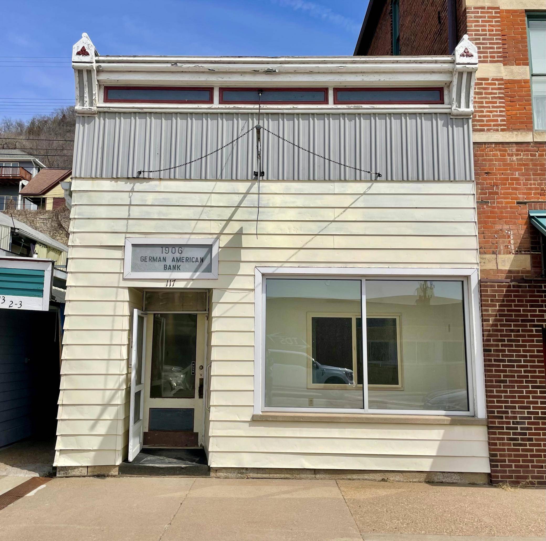 117 S Main ST, Alma, WI 54610