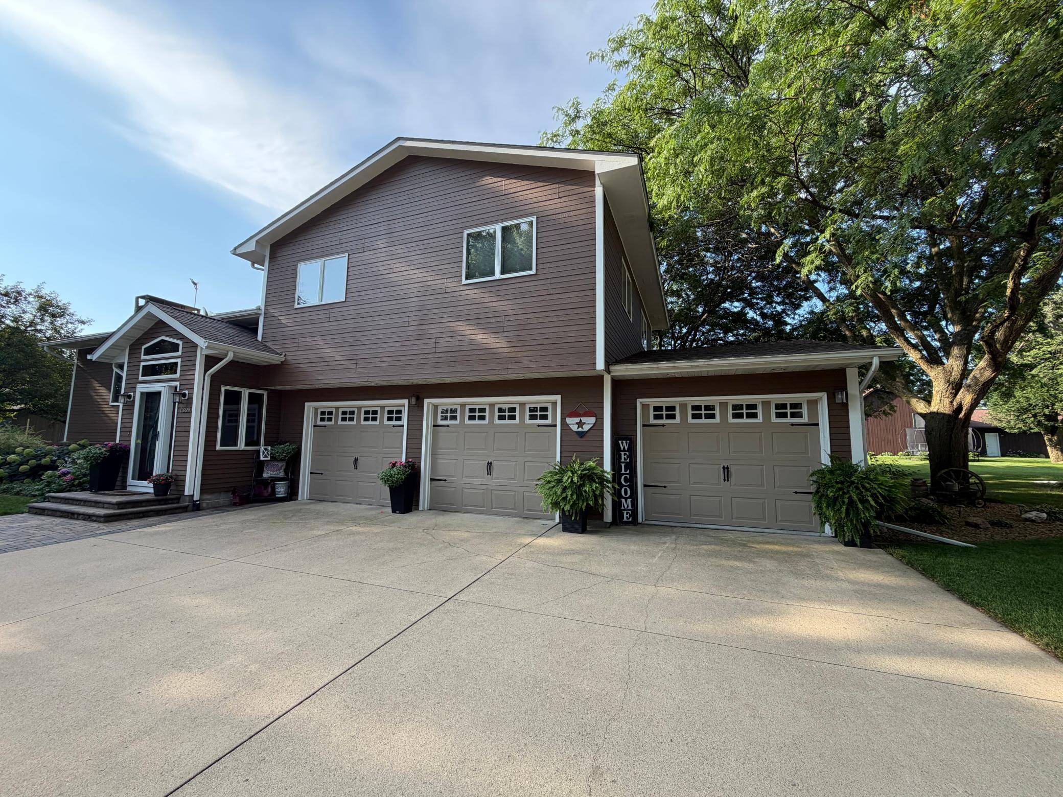 1309 Oriole DR, Albert Lea, MN 56007