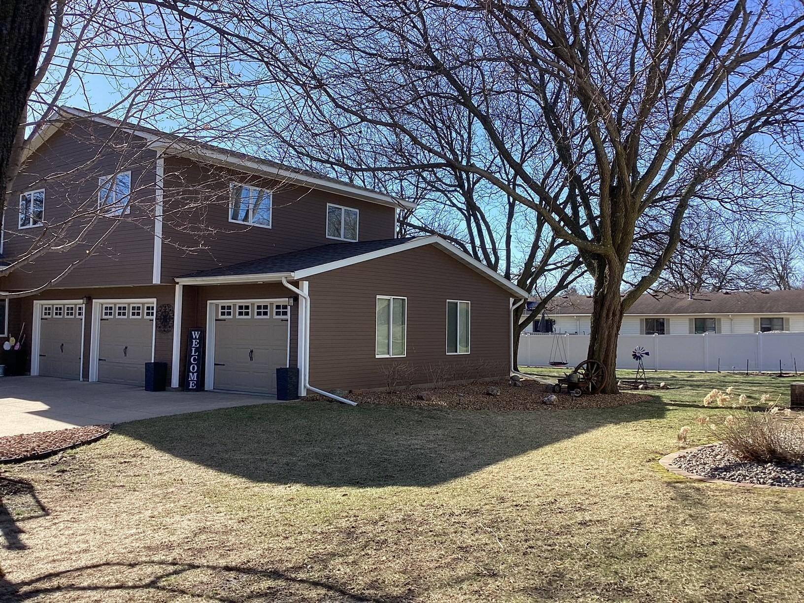 1309 Oriole DR, Albert Lea, MN 56007
