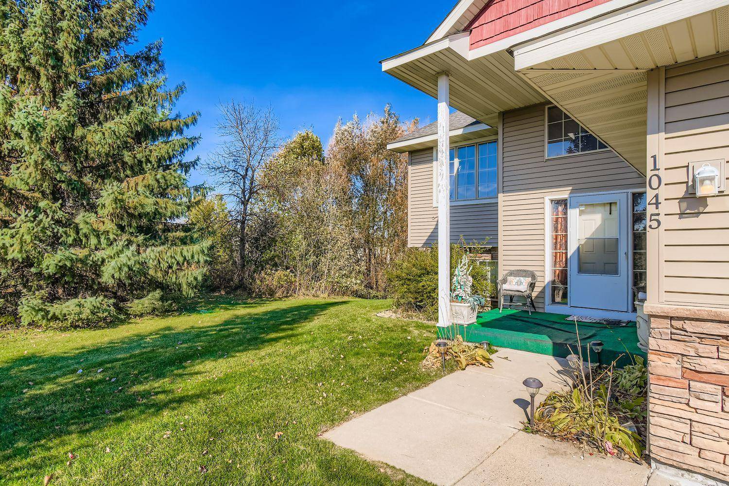 1045 162nd LN NW, Andover, MN 55304