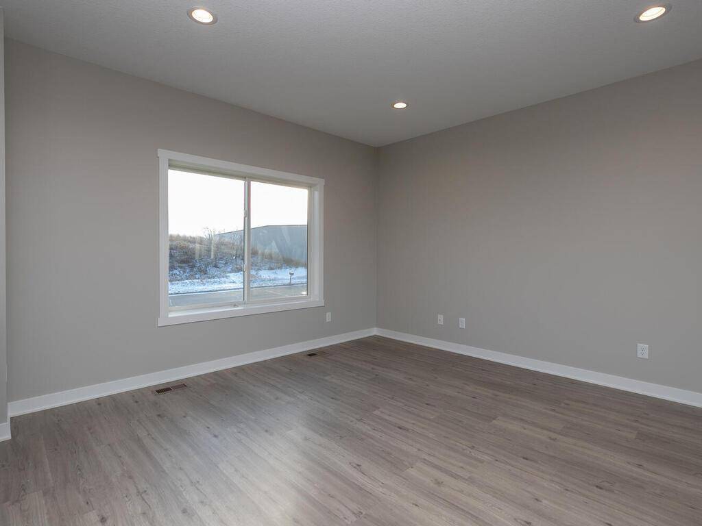 424 Amco Ln, Chatfield, MN 55923