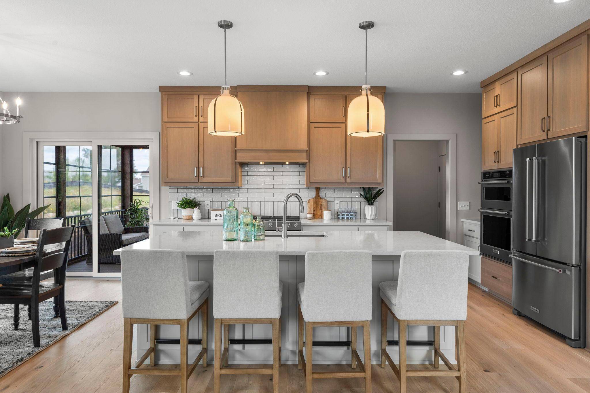11732 Azure CIR, Inver Grove Heights, MN 55077