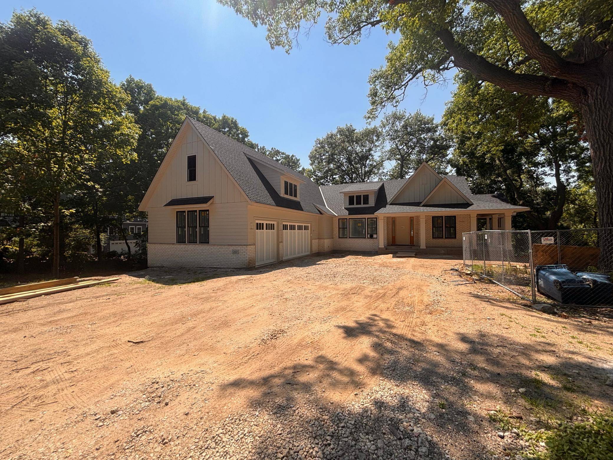 207 Benton AVE, Wayzata, MN 55391