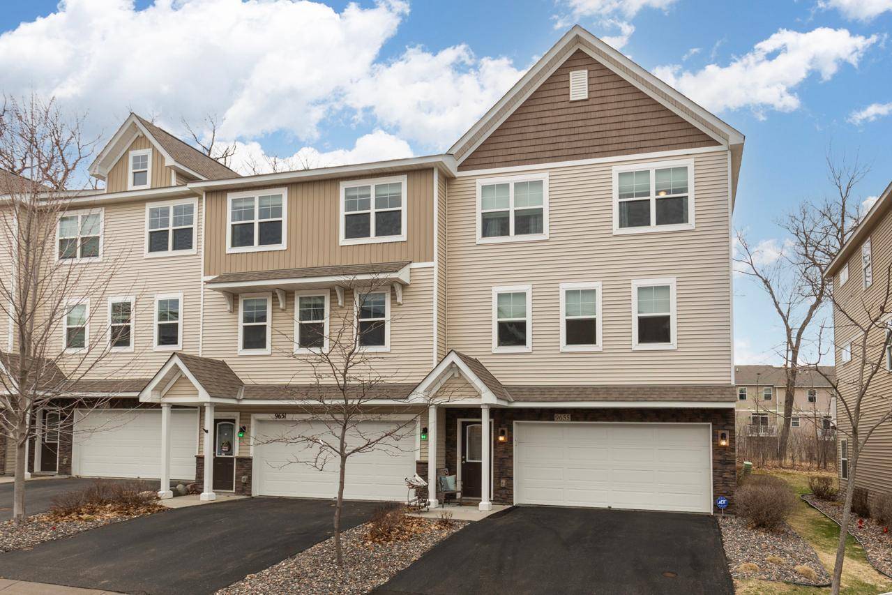 9655 Merrimac LN N, Maple Grove, MN 55369