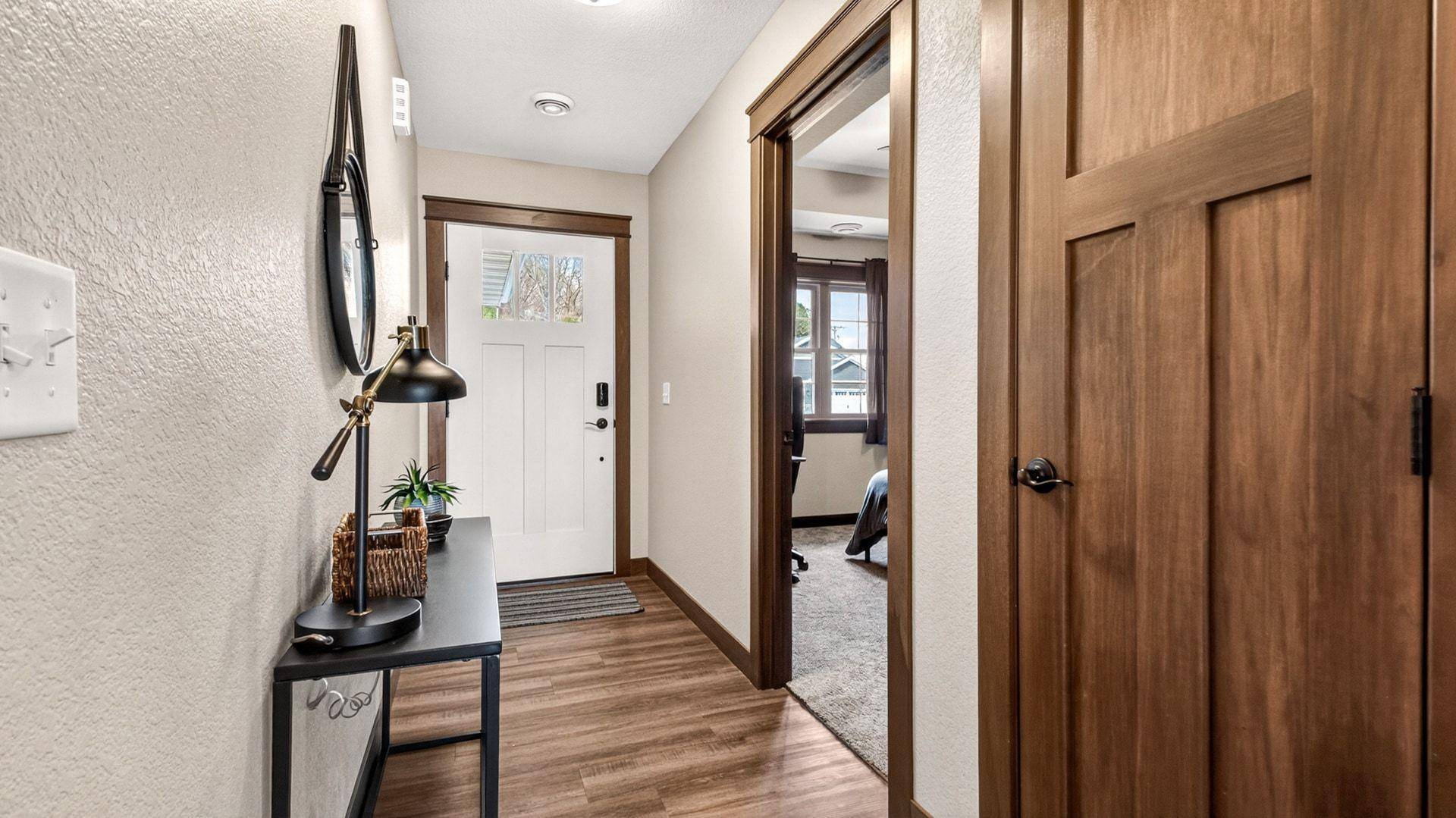 4881 Field Crest LN, Eau Claire, WI 54701