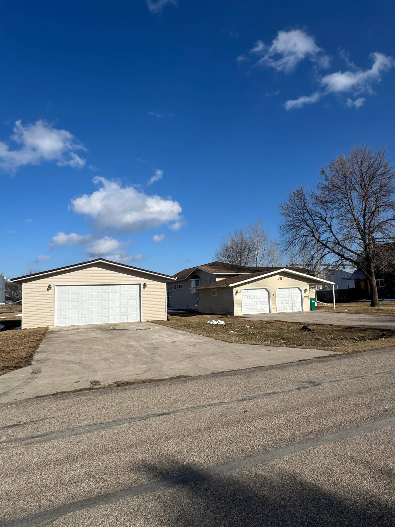 915 Bennett AVE, Portland, ND 58274