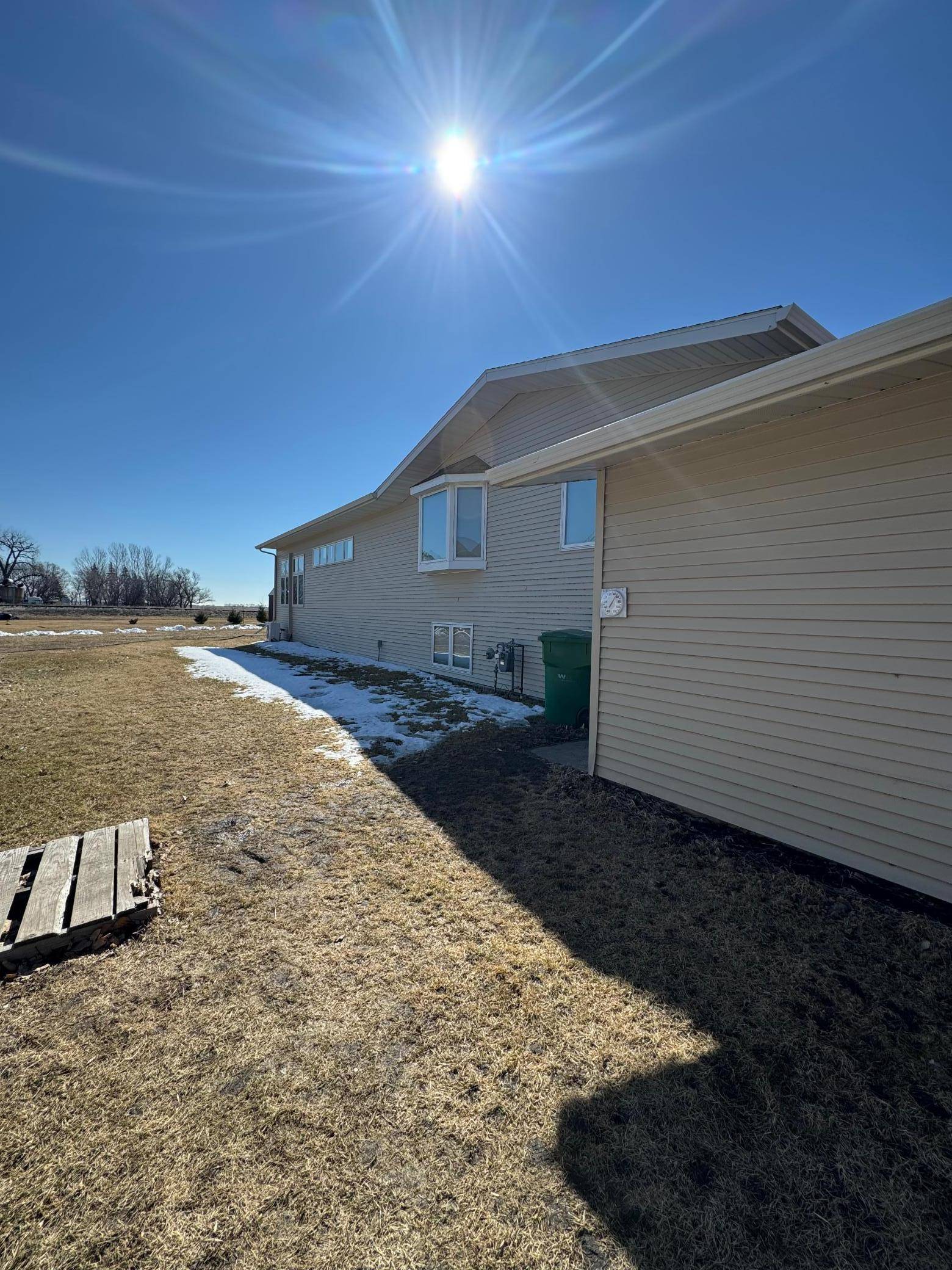 915 Bennett AVE, Portland, ND 58274