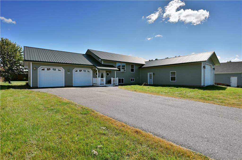 111 Reinhart DR, Shell Lake, WI 54871