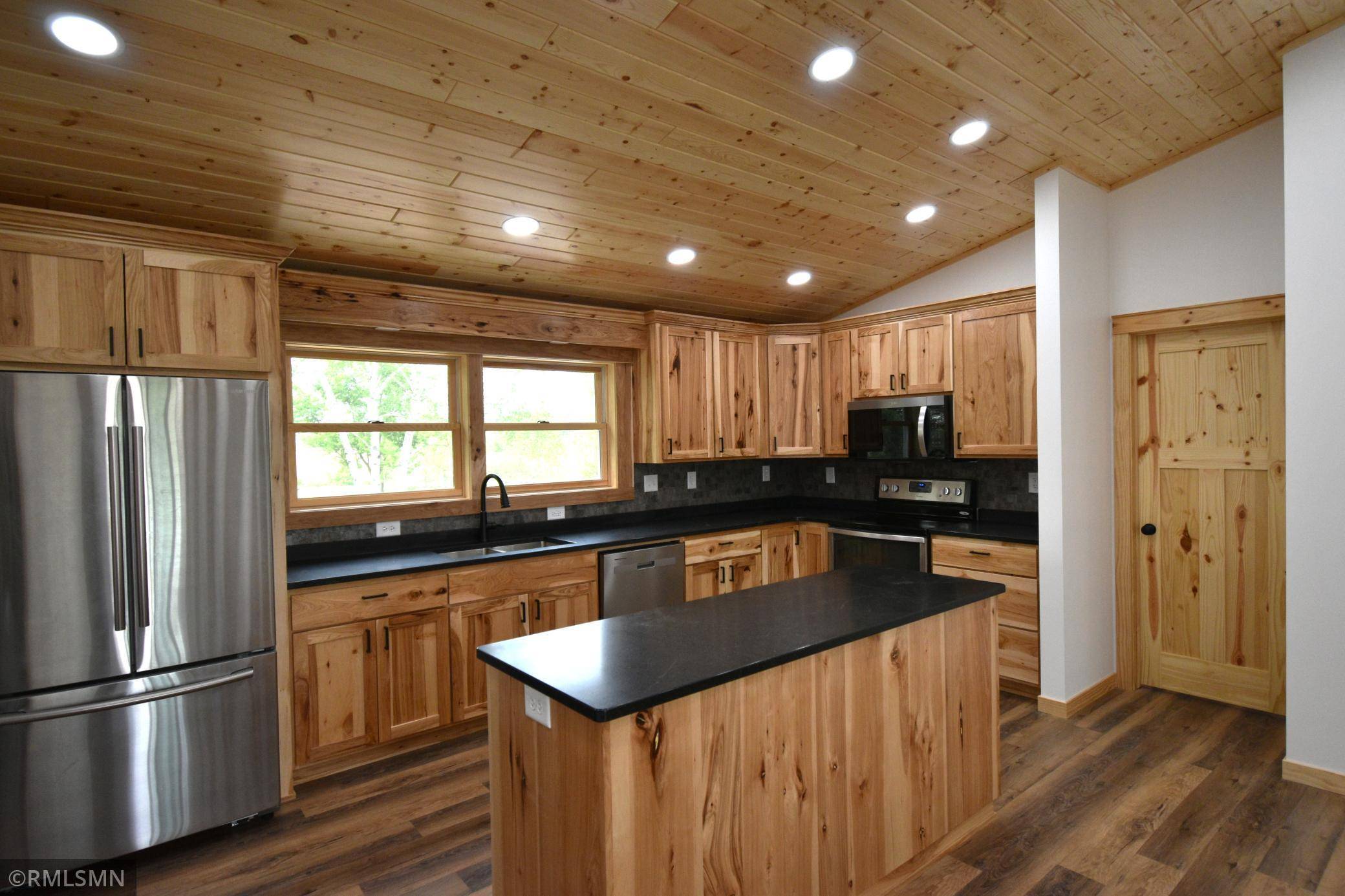 1616 130 AVE, New Richmond, WI 54017