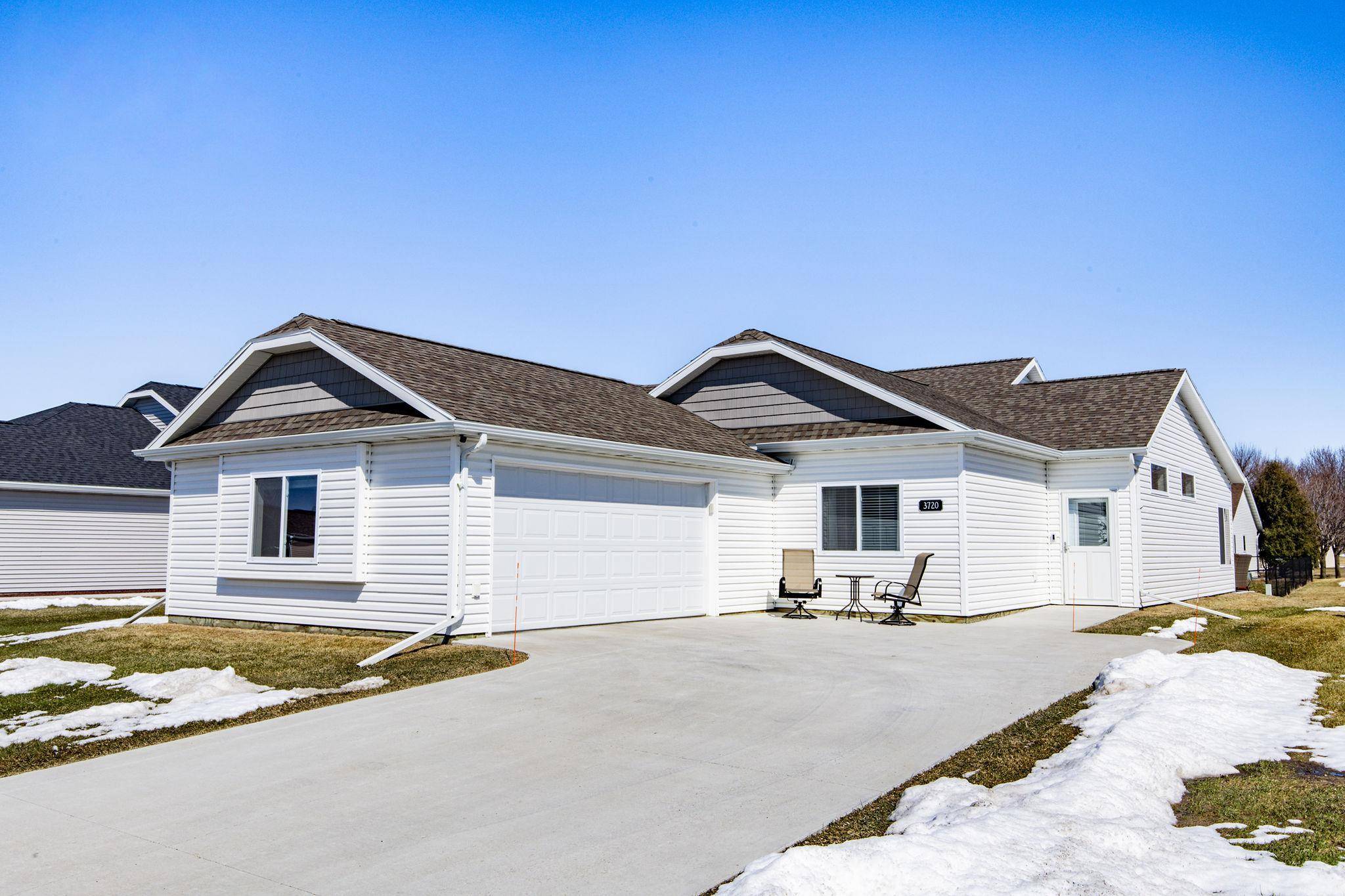 3720 34th ST S, Moorhead, MN 56560