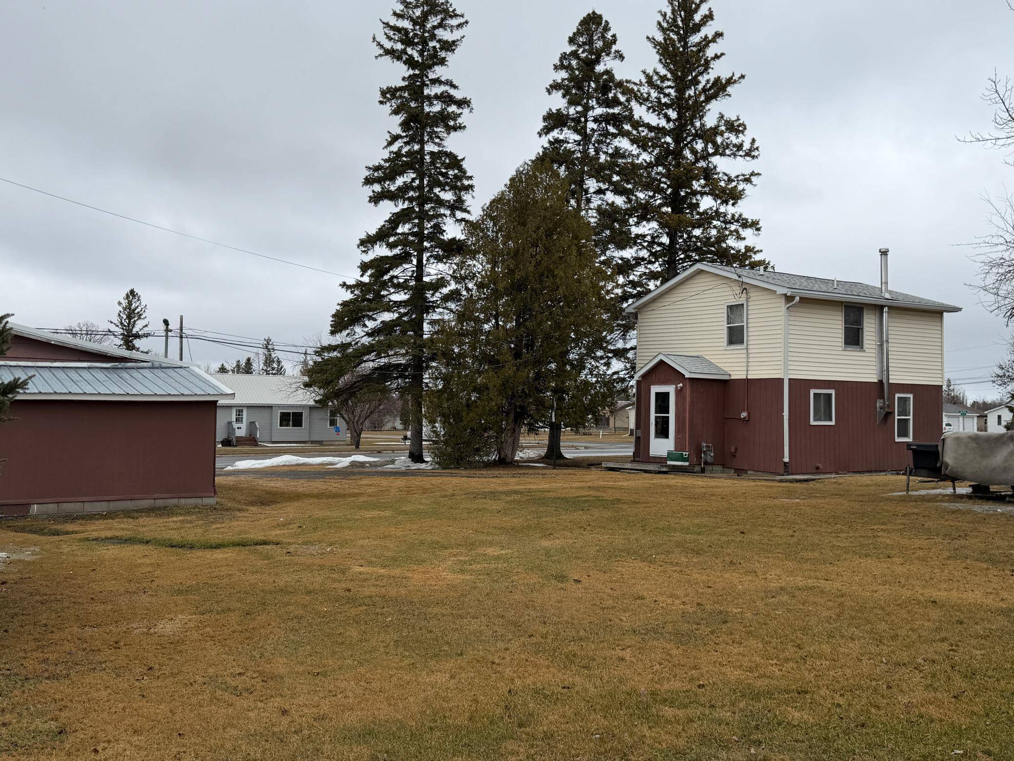 1702 1st AVE, International Falls, MN 56649