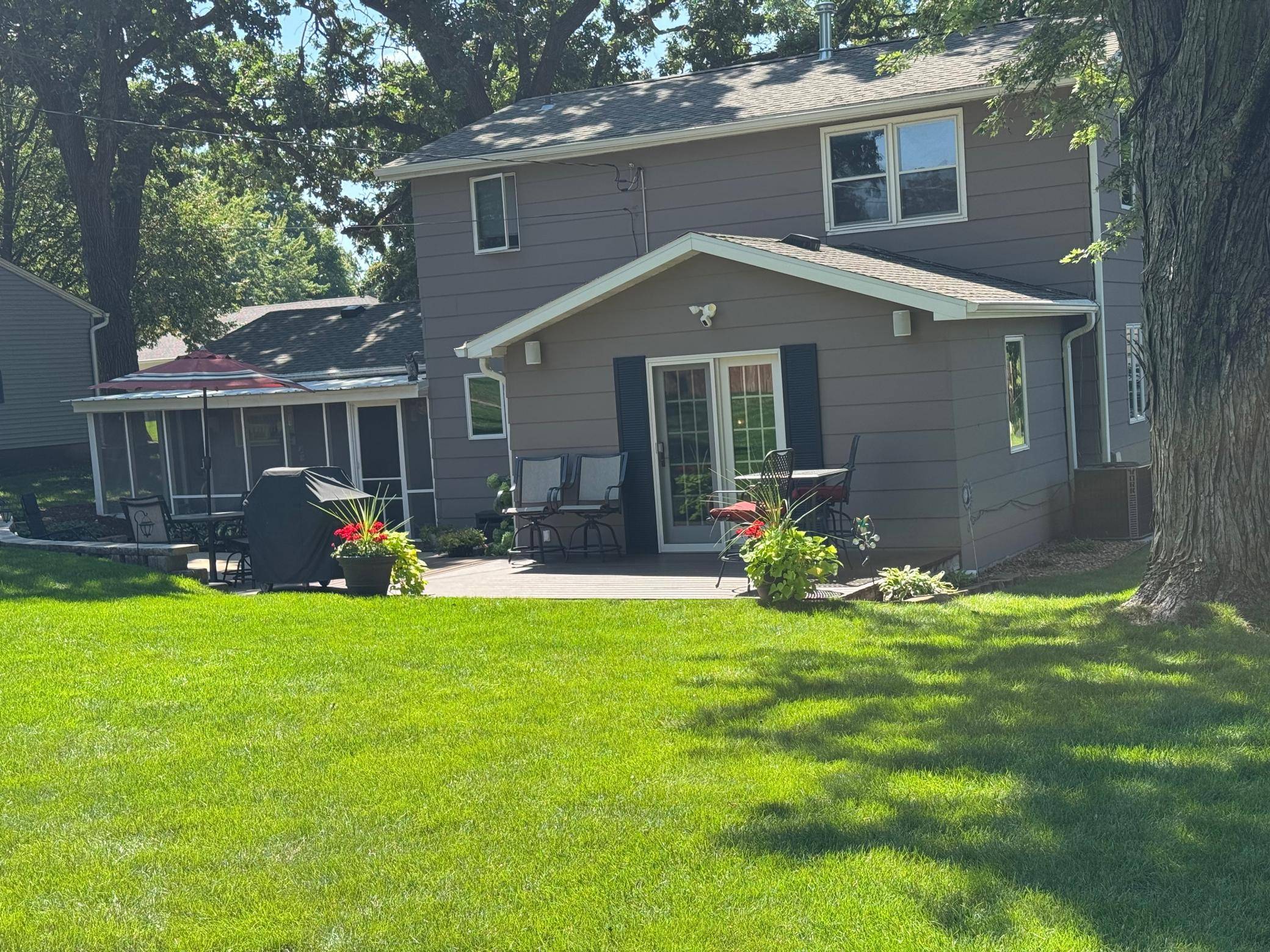 209 Burr Oak DR, Albert Lea, MN 56007