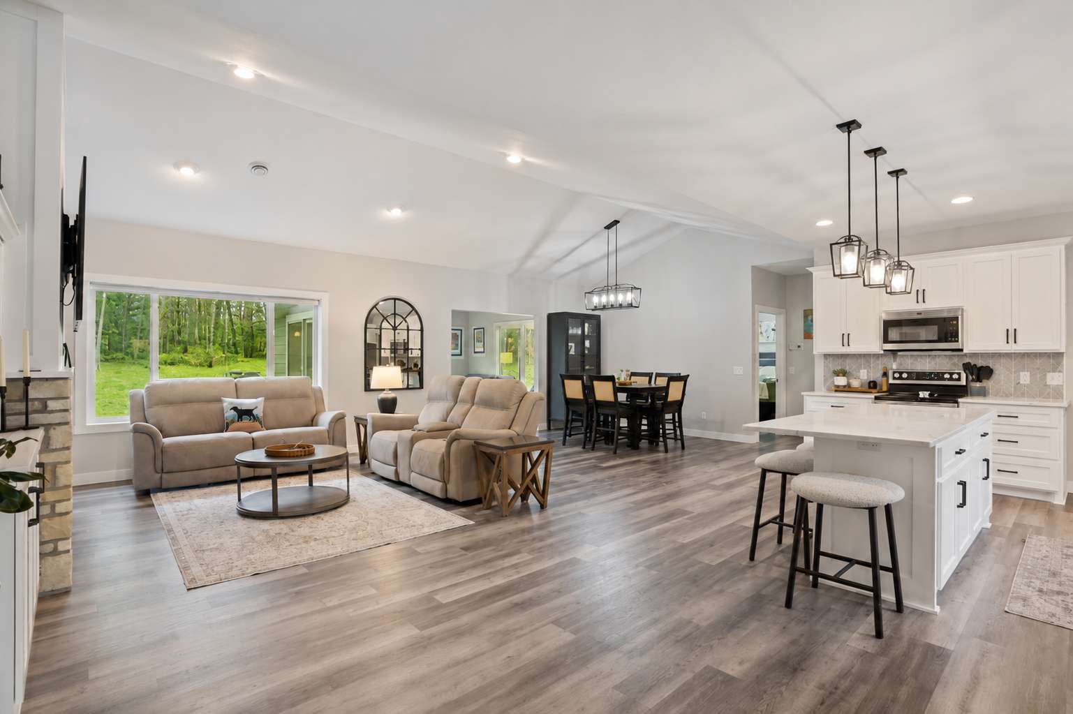11340 Legacy DR, East Gull Lake, MN 56401