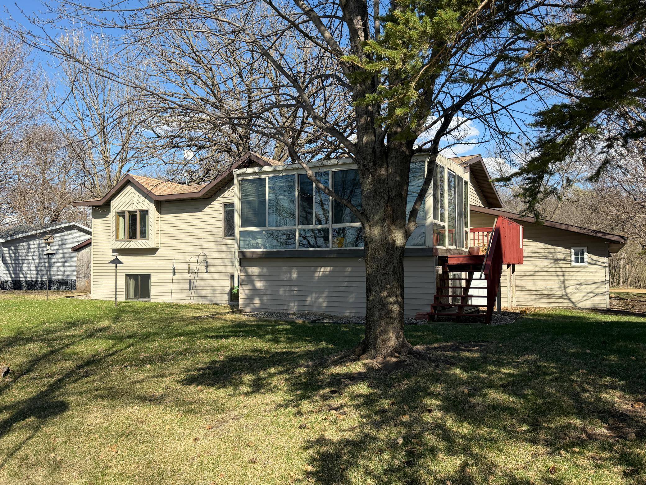 52 Deer Path RD, Tracy, MN 56175