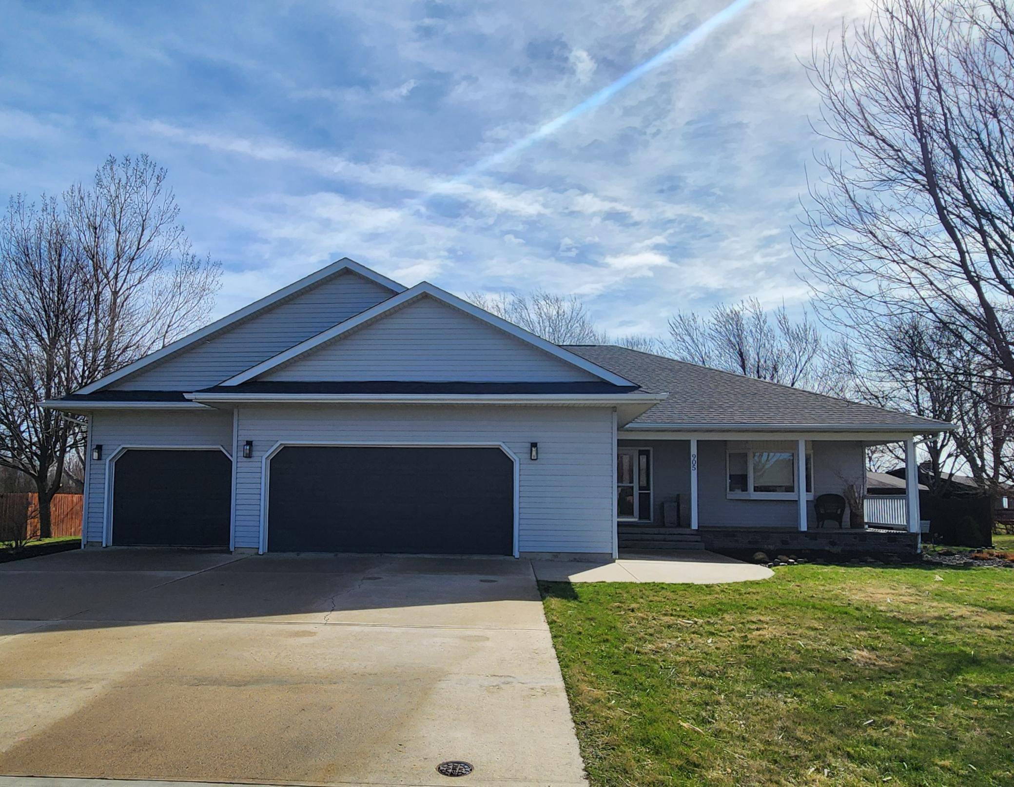 905 4th AVE SE, Pipestone, MN 56164