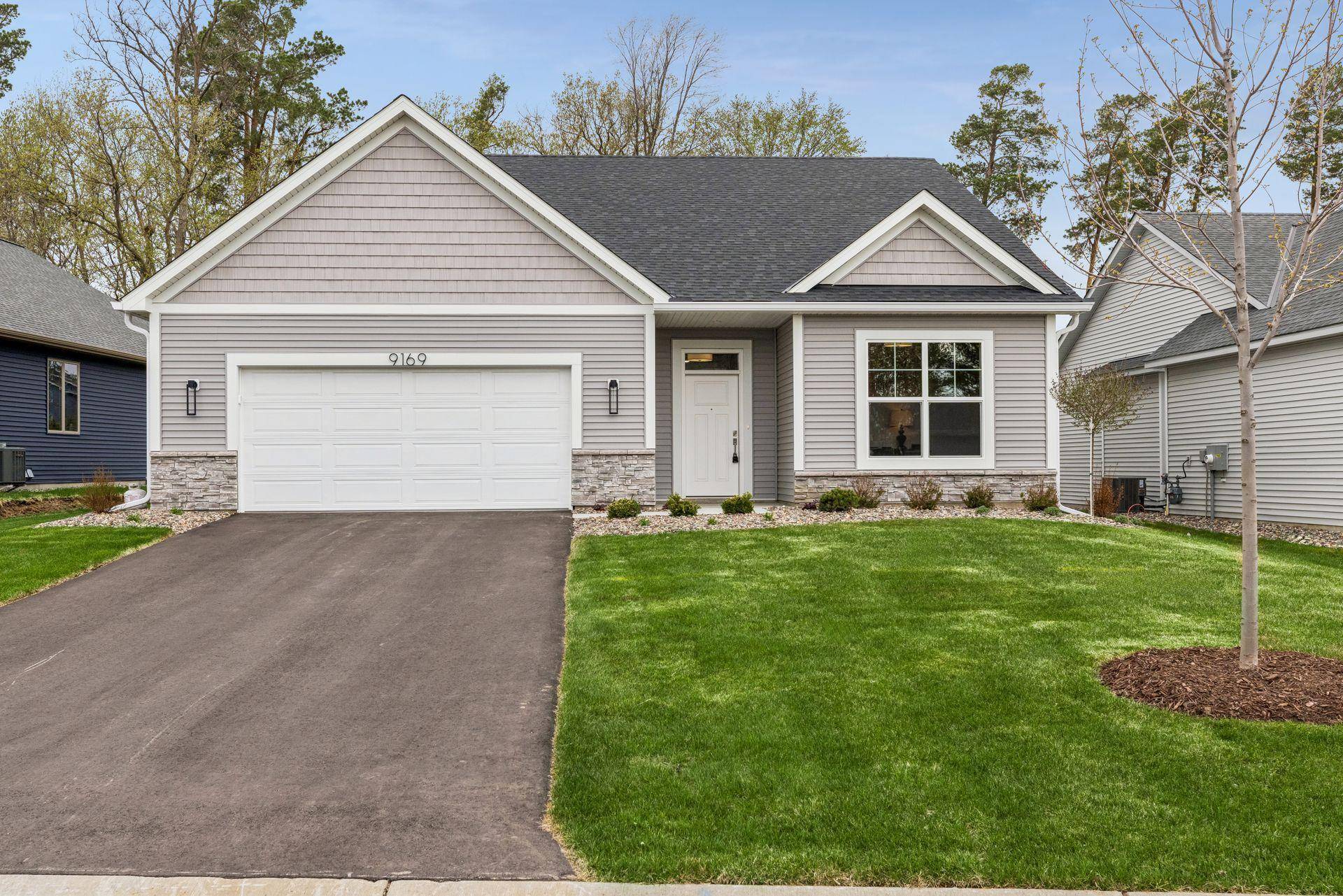9169 62nd ST S, Cottage Grove, MN 55016