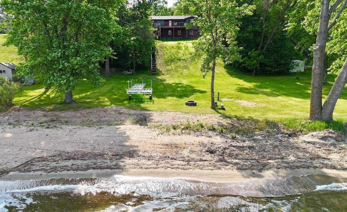 28887 Hi Vista DR, Battle Lake, MN 56515