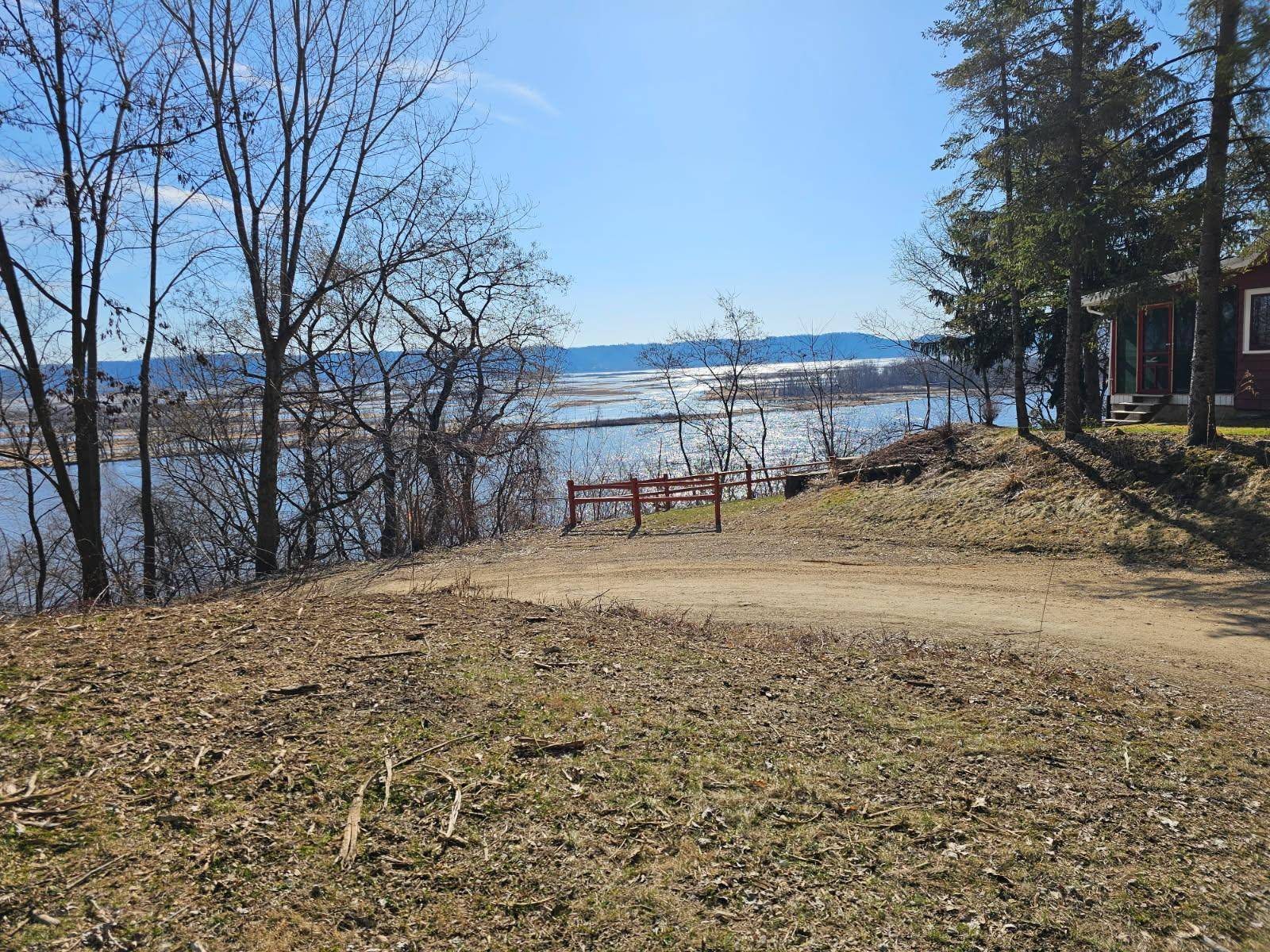 905 Mississippi LN, Brownsville, MN 55919