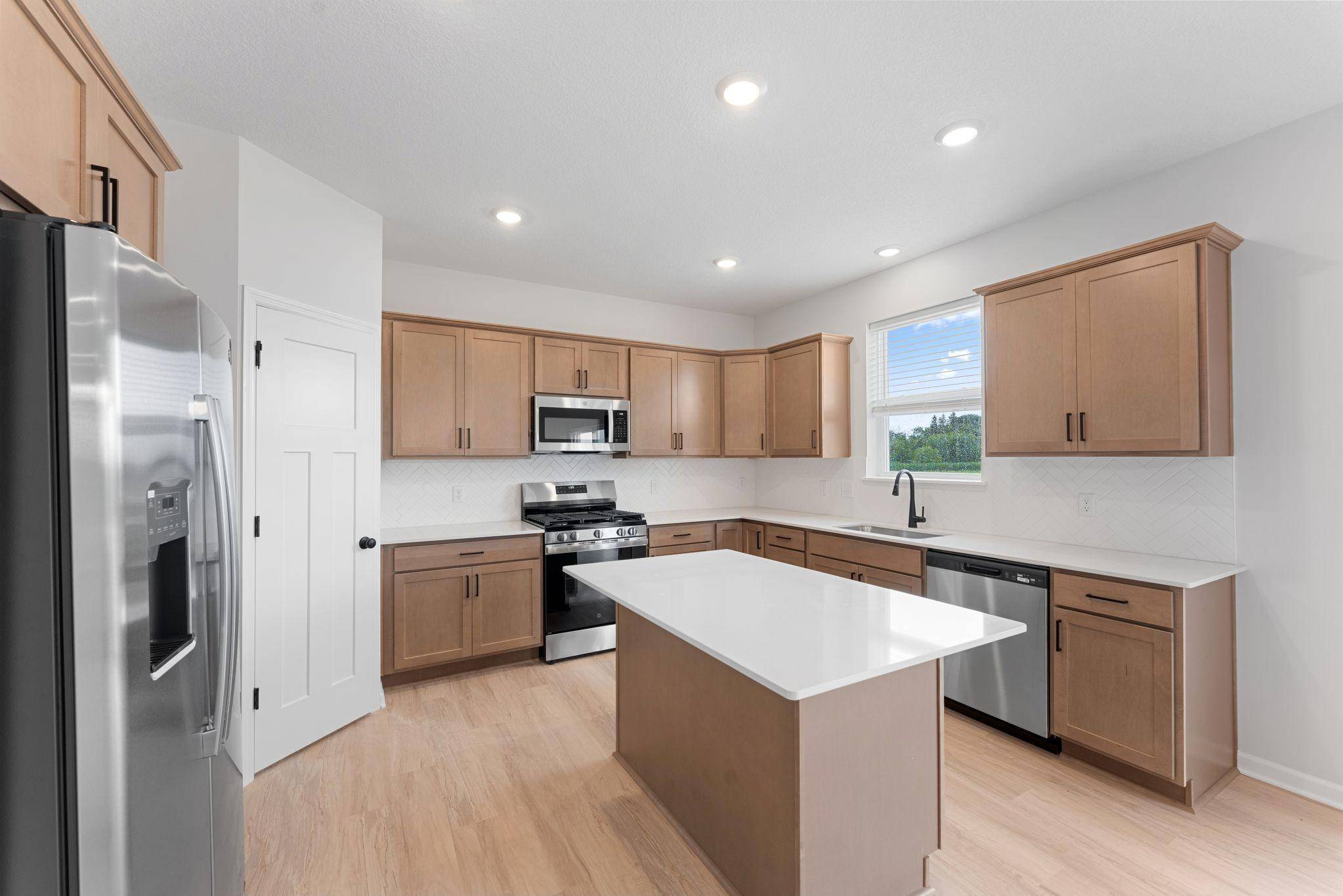 421 James Pkwy, Elko New Market, MN 55054
