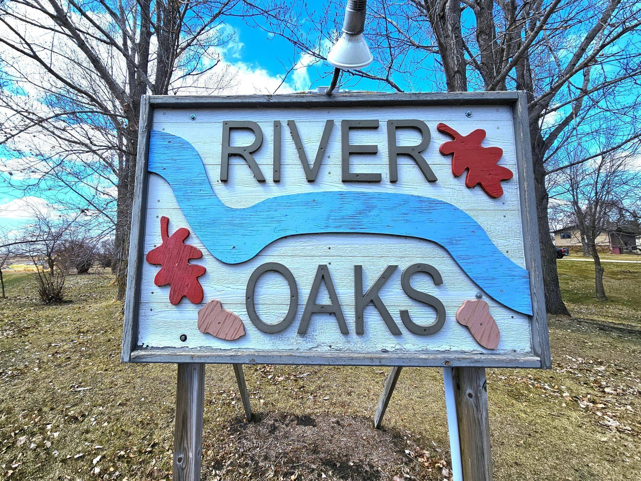 17132 River Oaks BLVD, Fergus Falls, MN 56537