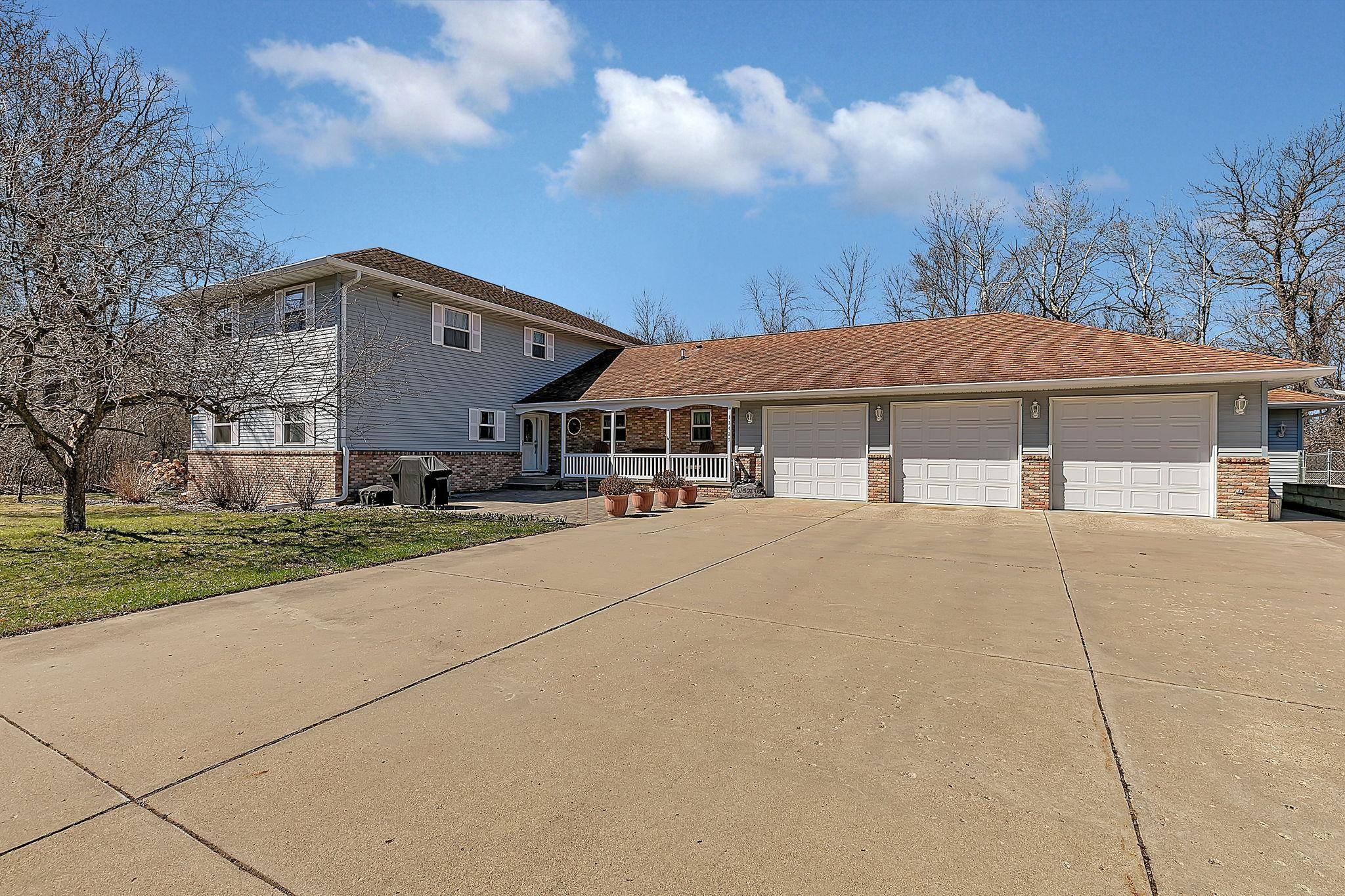17425 Northwood DR, Paynesville Twp, MN 56362