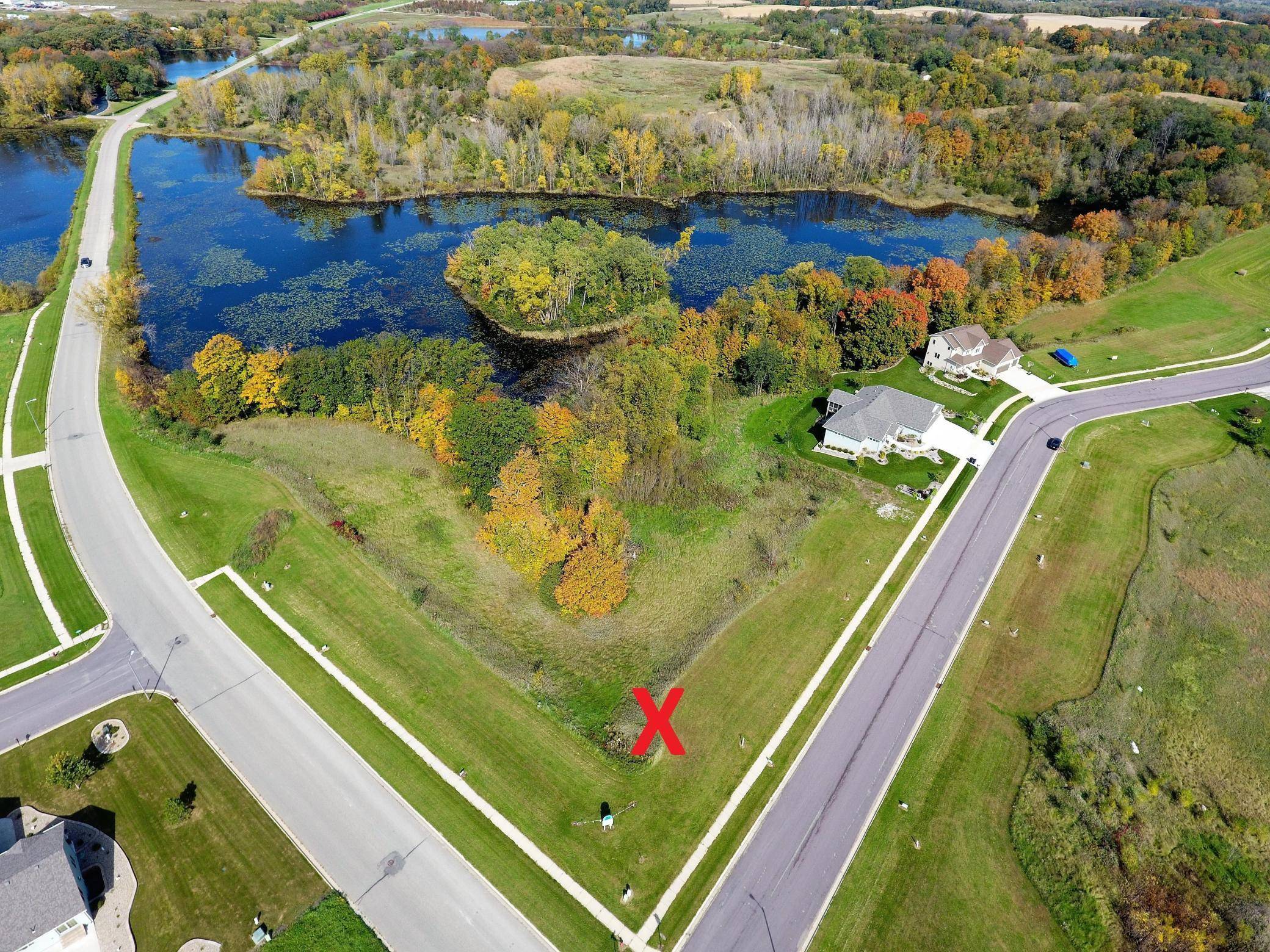 3103 Acorn TRL, Faribault, MN 55021