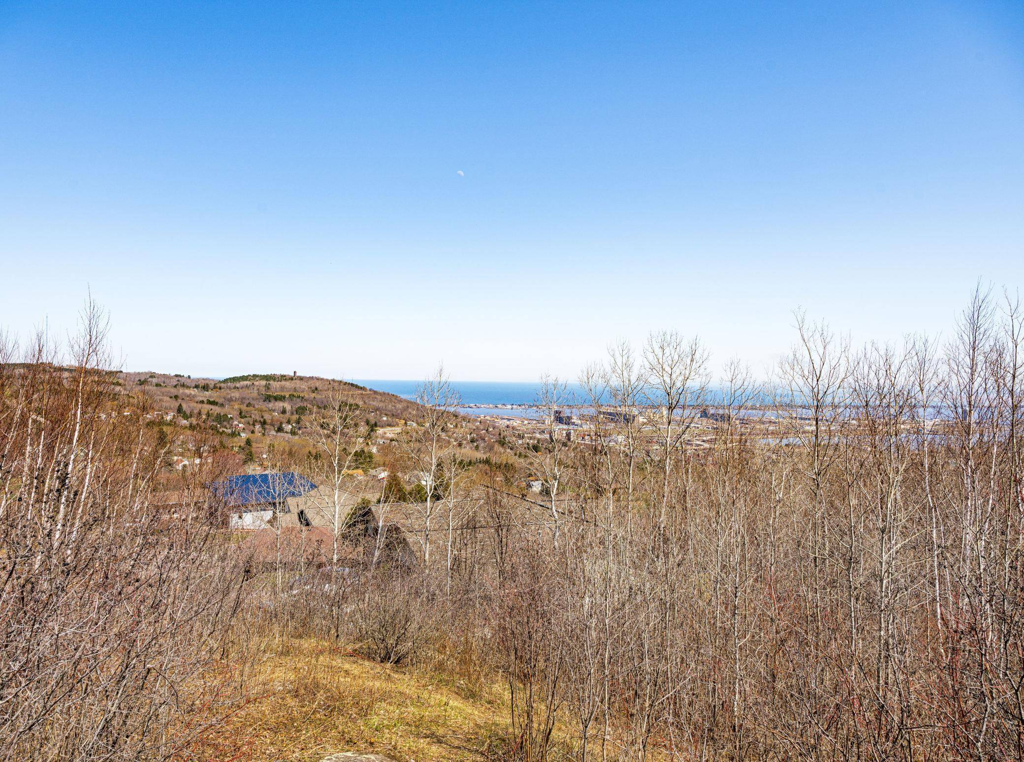 29XX W 15th St, Duluth, MN 55806