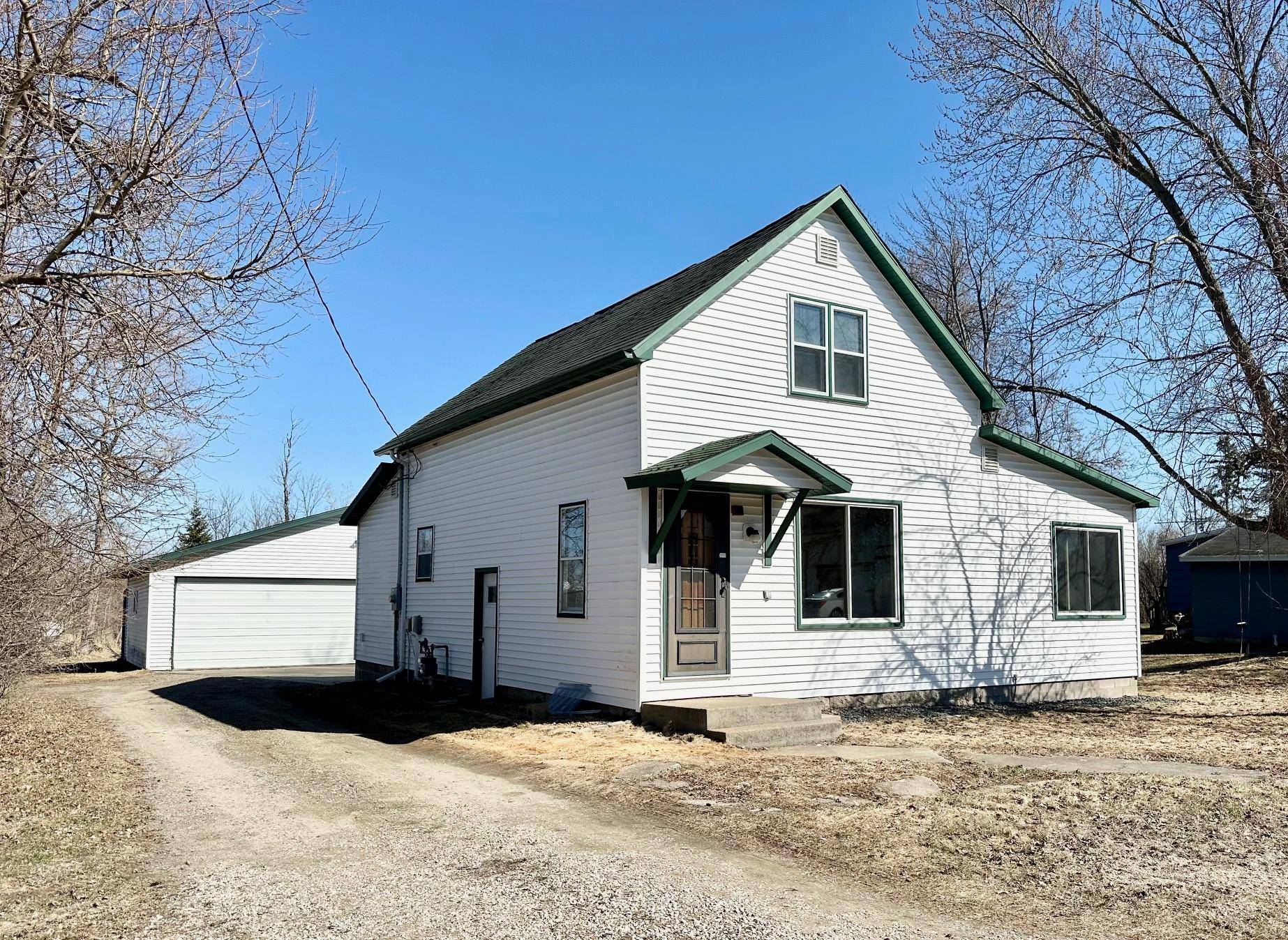 406 1st ST NE, Deer River, MN 56636