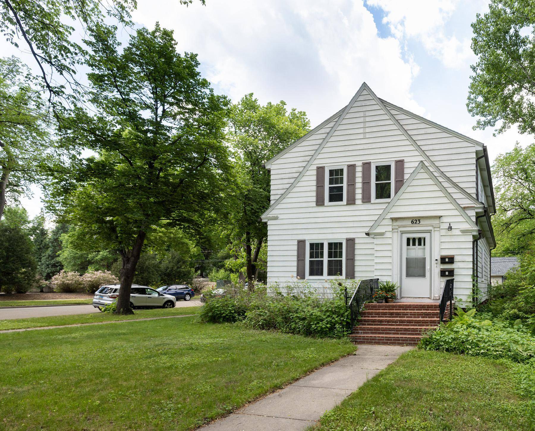 623 6th ST S, Moorhead, MN 56560