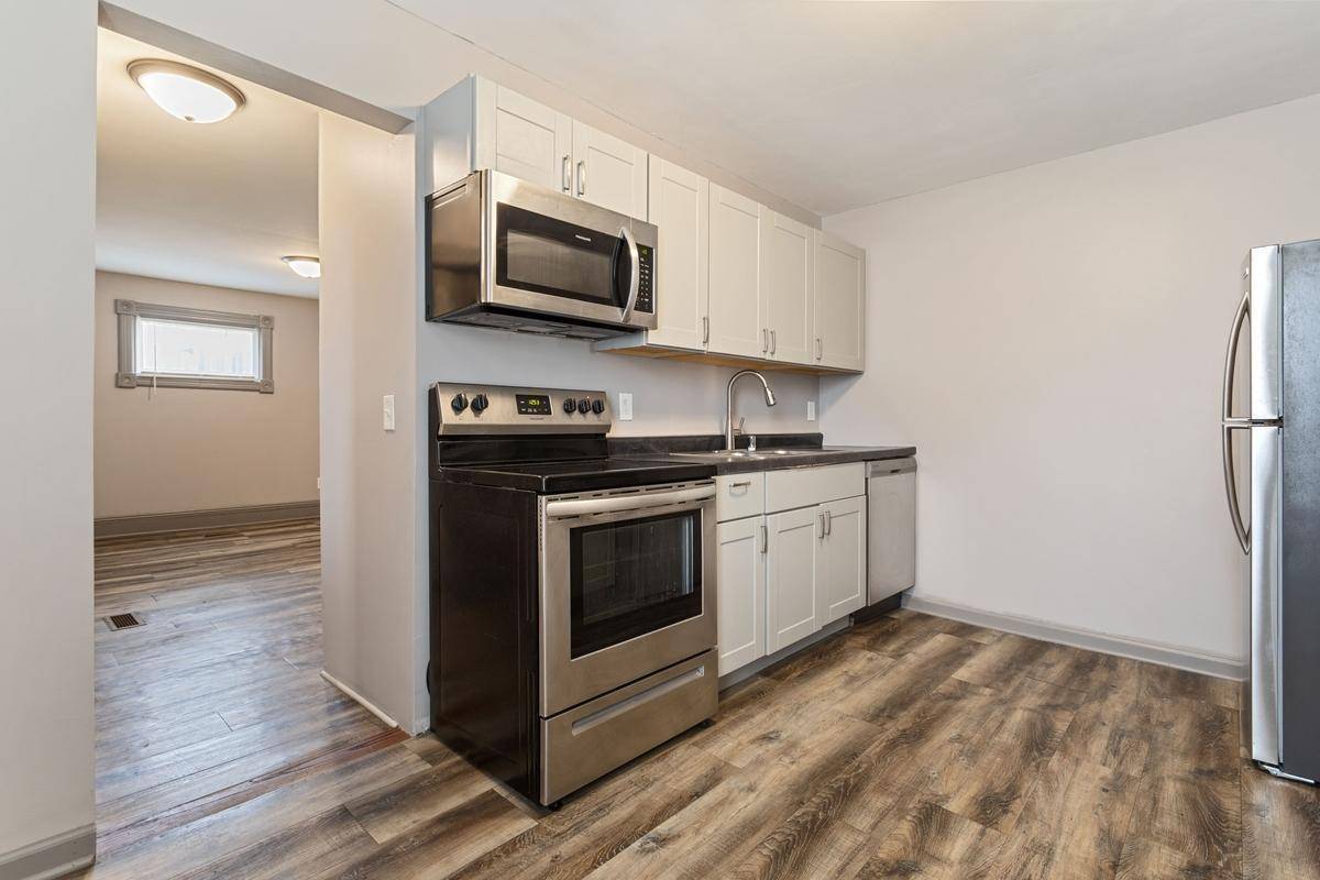 792 Duluth ST, Saint Paul, MN 55106