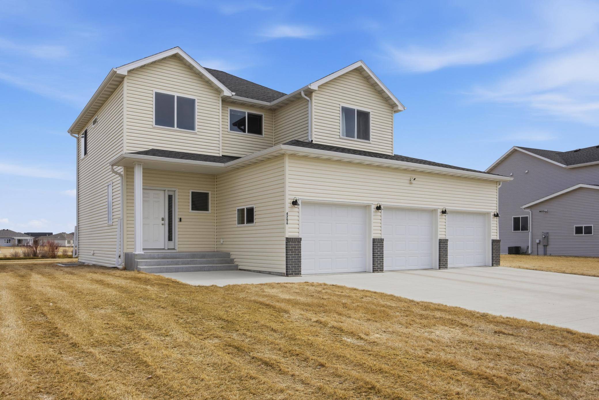 4756 34th ST S, Fargo, ND 58104