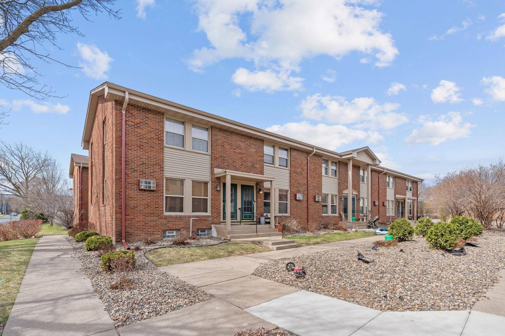 2130 14th ST NW #2, New Brighton, MN 55112