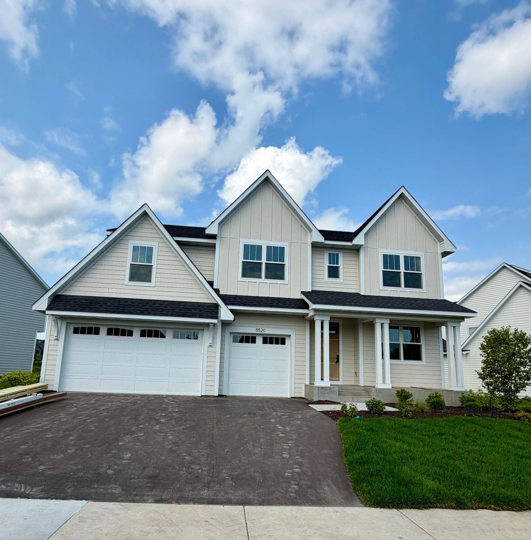 5520 Rolling Hills Pkwy, Victoria, MN 55318