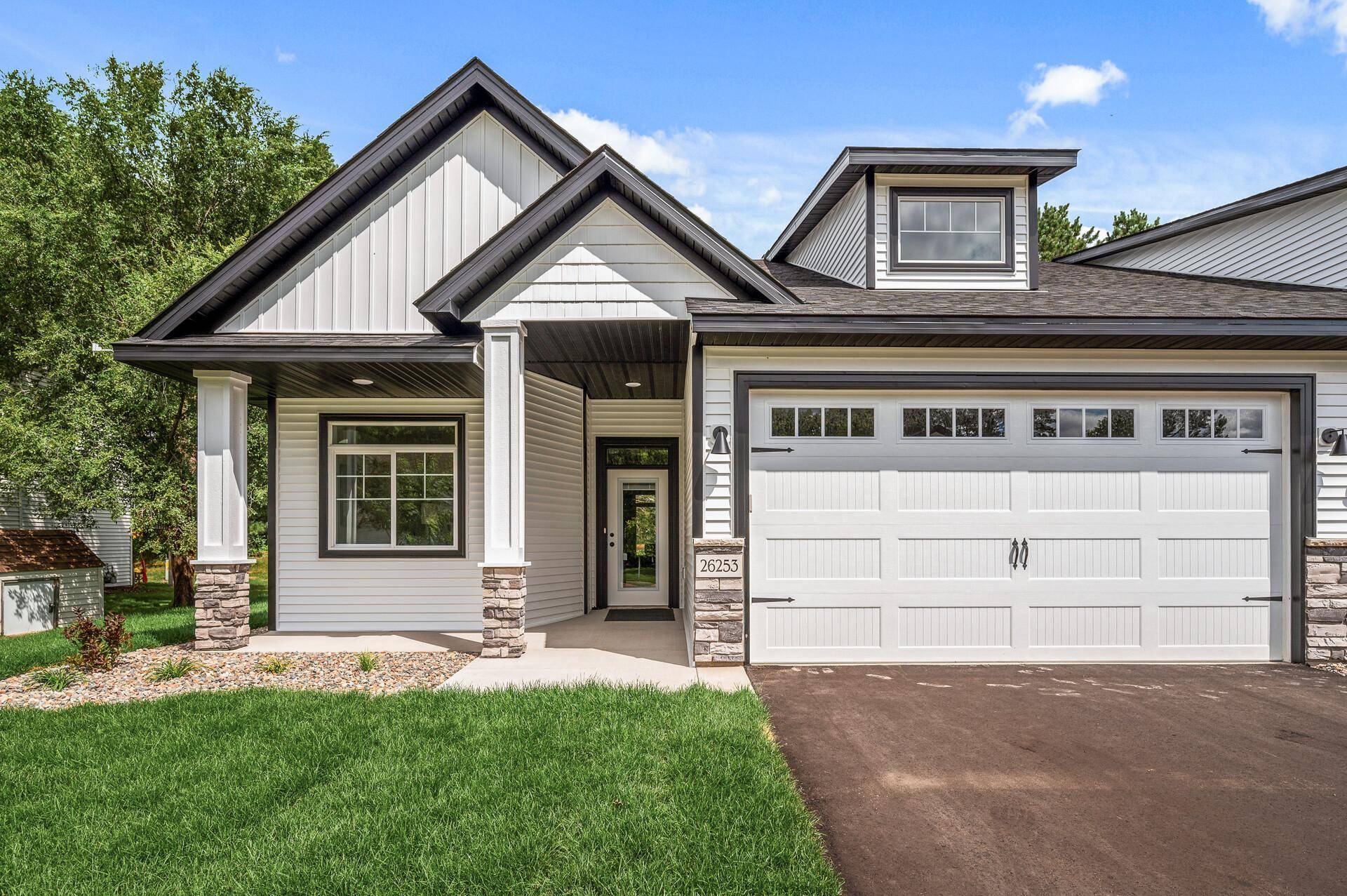 26276 1st ST W, Zimmerman, MN 55398