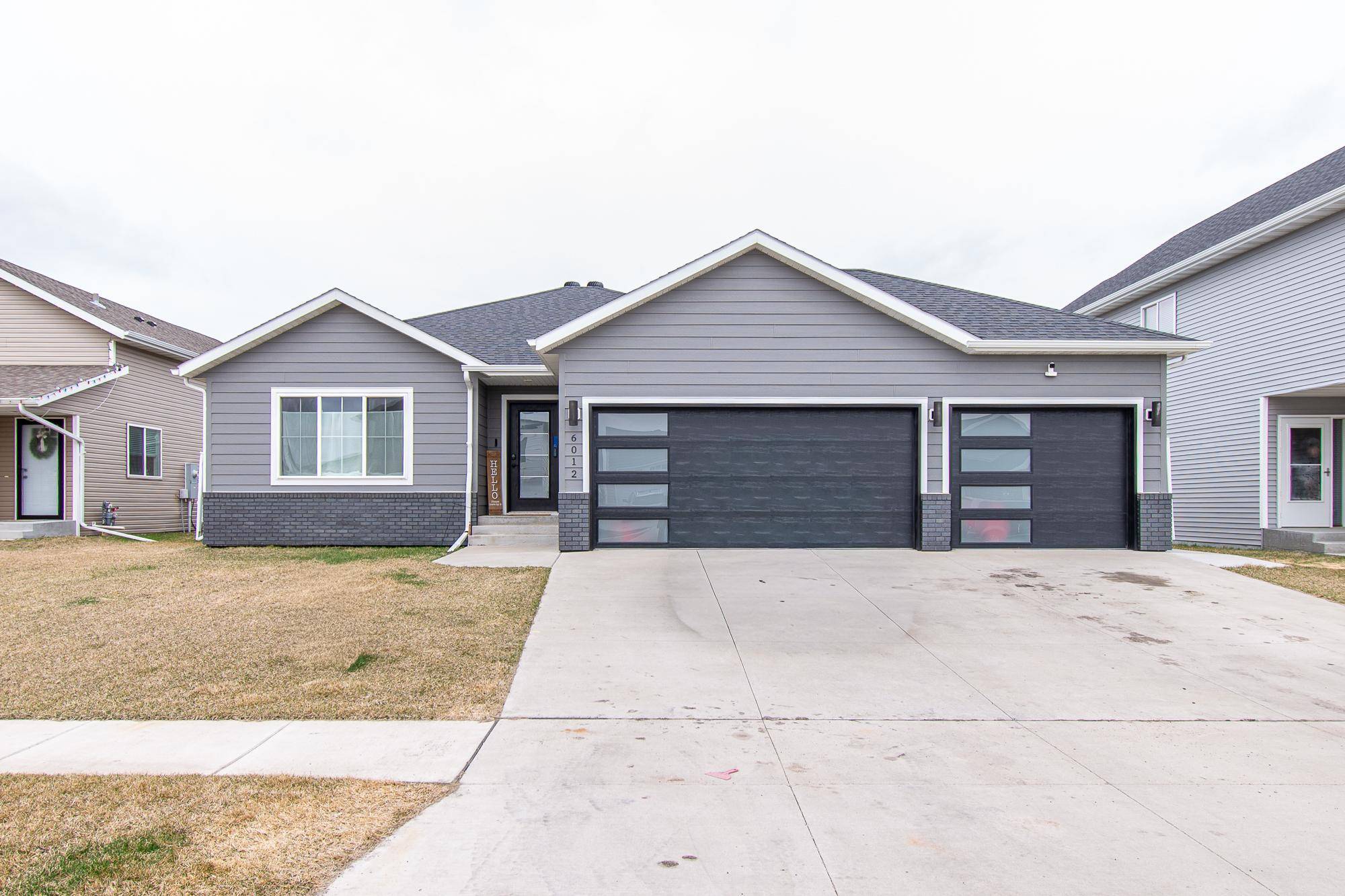 6012 Kodiak LN, Horace, ND 58047