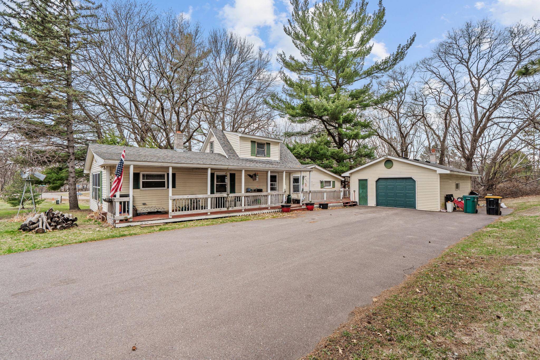 815 333rd AVE NE, Cambridge, MN 55008